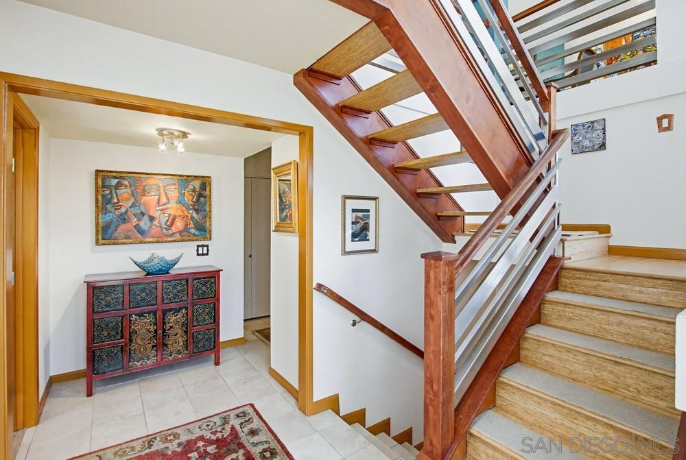 Detail Gallery Image 9 of 72 For 3036  Serbian, San Diego,  CA 92117 - 4 Beds | 4 Baths