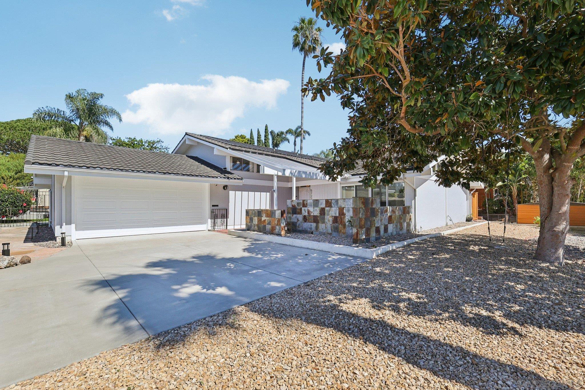 Front Image Thumbnail for SD260007367