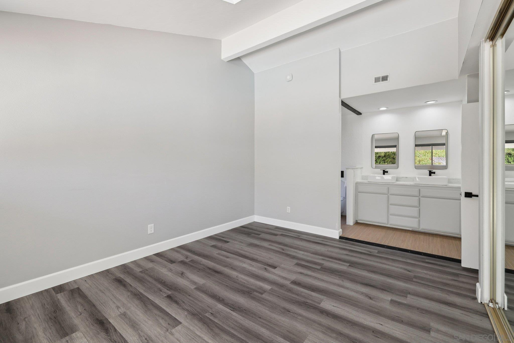 Detail Gallery Image 18 of 72 For 5727  Honors, San Diego,  CA 92122 - 4 Beds | 2/1 Baths