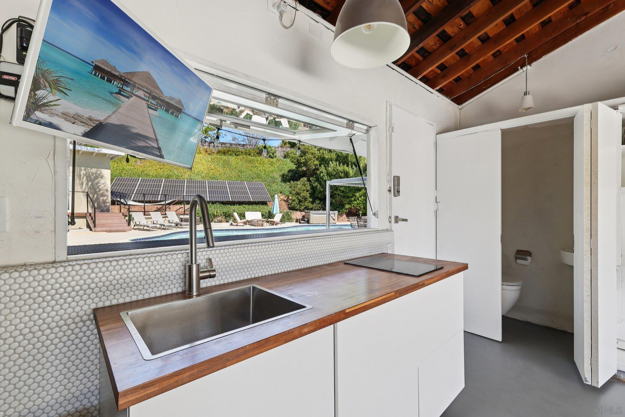 Detail Gallery Image 37 of 72 For 5727  Honors, San Diego,  CA 92122 - 4 Beds | 2/1 Baths