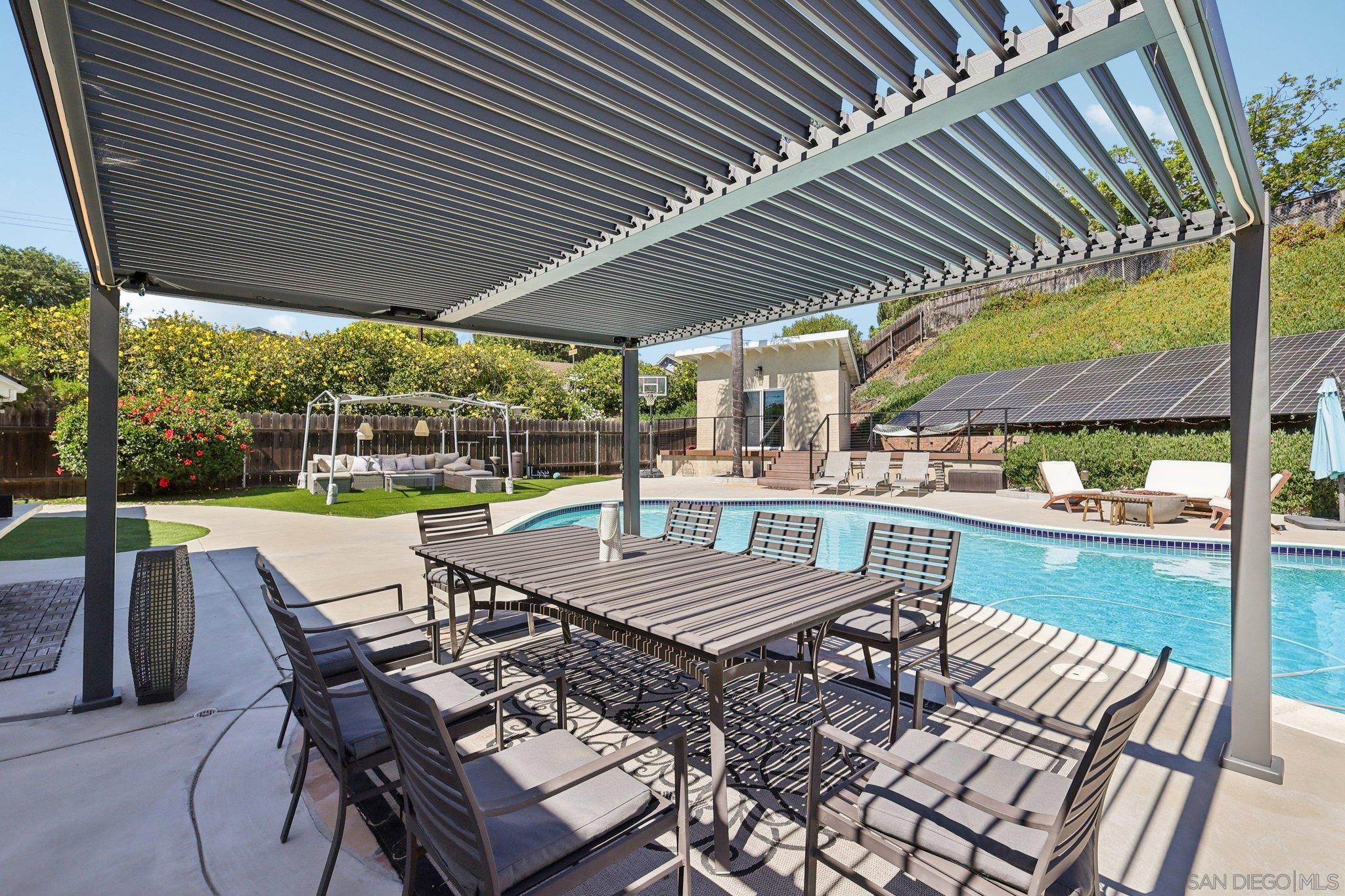 Detail Gallery Image 44 of 72 For 5727  Honors, San Diego,  CA 92122 - 4 Beds | 2/1 Baths