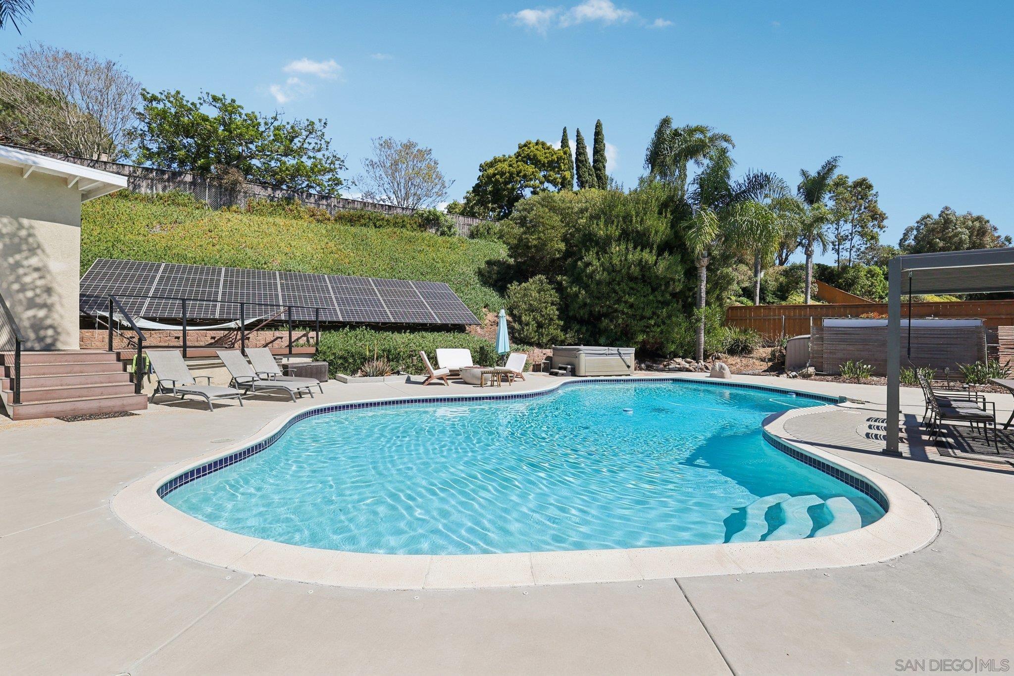 Detail Gallery Image 52 of 72 For 5727  Honors, San Diego,  CA 92122 - 4 Beds | 2/1 Baths