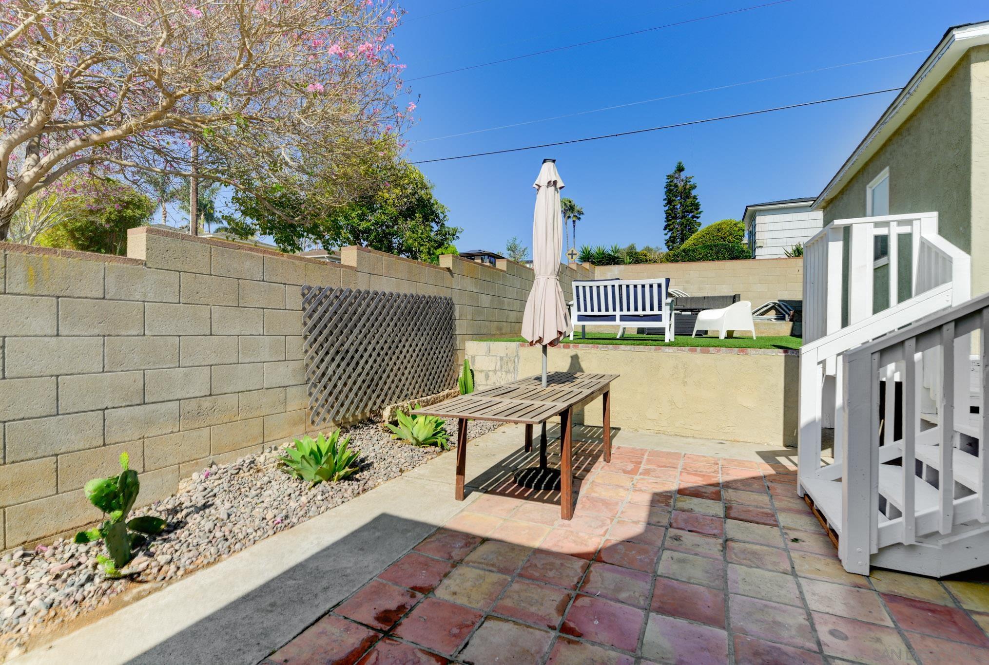 Detail Gallery Image 15 of 30 For 1654  Catalina Blvd, San Diego,  CA 92107 - 3 Beds | 2 Baths