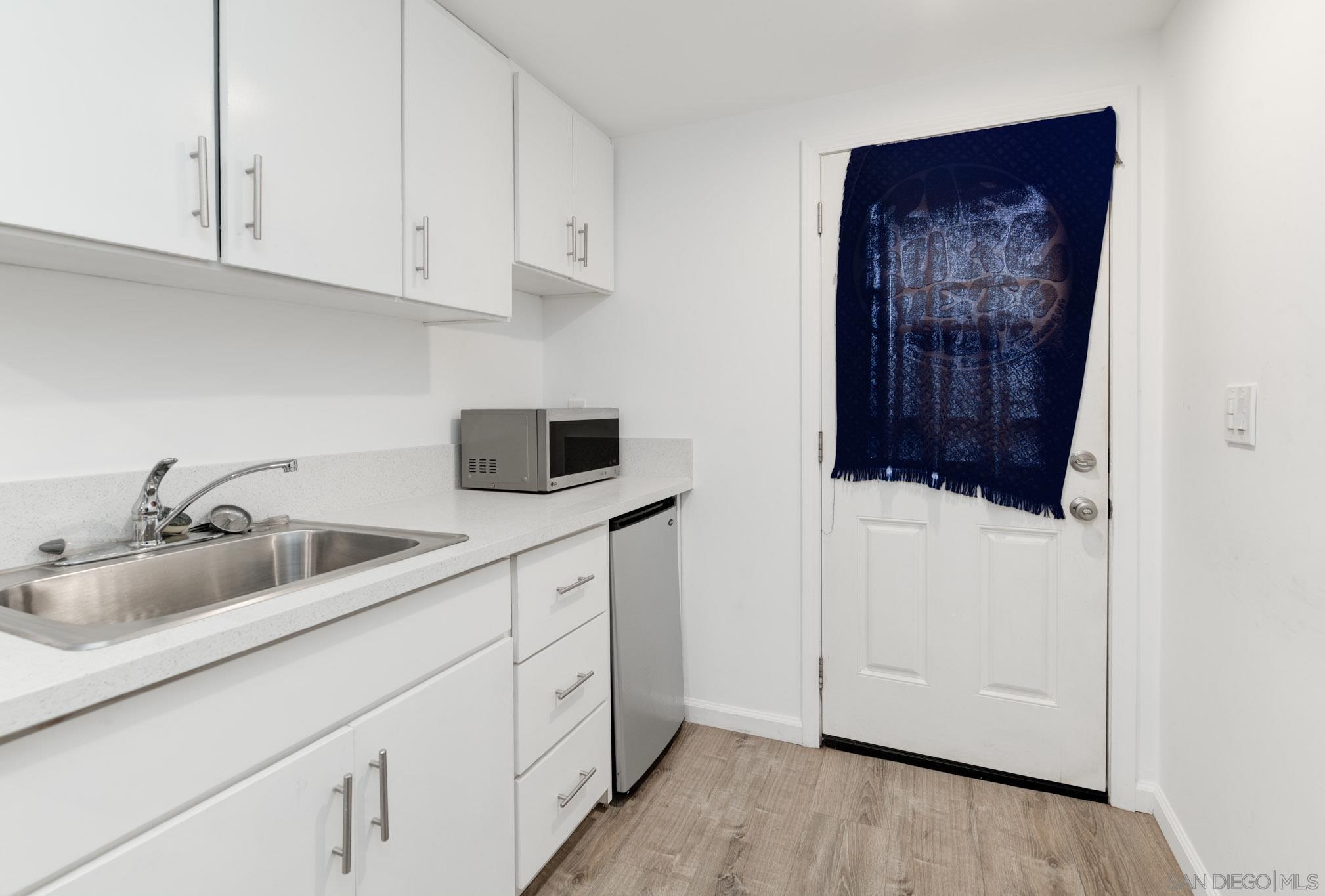 Detail Gallery Image 20 of 30 For 1654  Catalina Blvd, San Diego,  CA 92107 - 3 Beds | 2 Baths