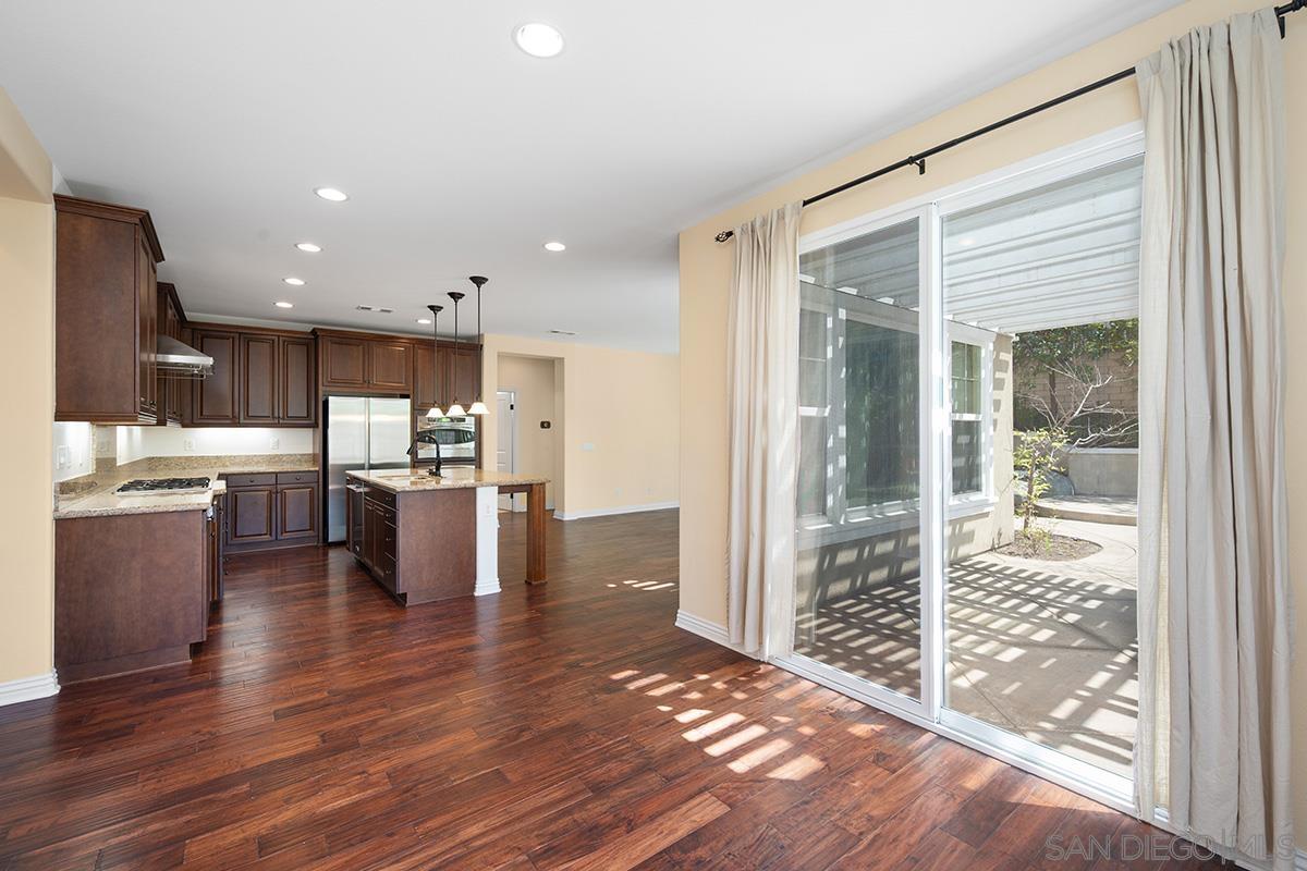 Detail Gallery Image 11 of 51 For 6275  Silver Bush Creek St, San Diego,  CA 92130 - 4 Beds | 3 Baths