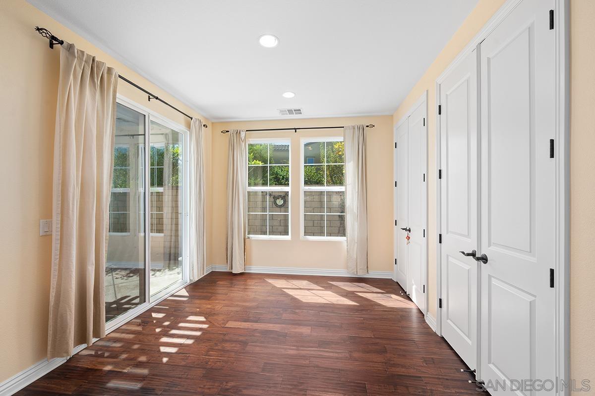 Detail Gallery Image 17 of 51 For 6275  Silver Bush Creek St, San Diego,  CA 92130 - 4 Beds | 3 Baths