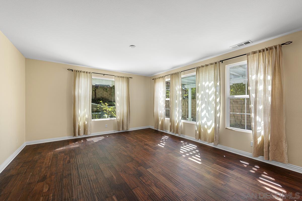 Detail Gallery Image 19 of 51 For 6275  Silver Bush Creek St, San Diego,  CA 92130 - 4 Beds | 3 Baths