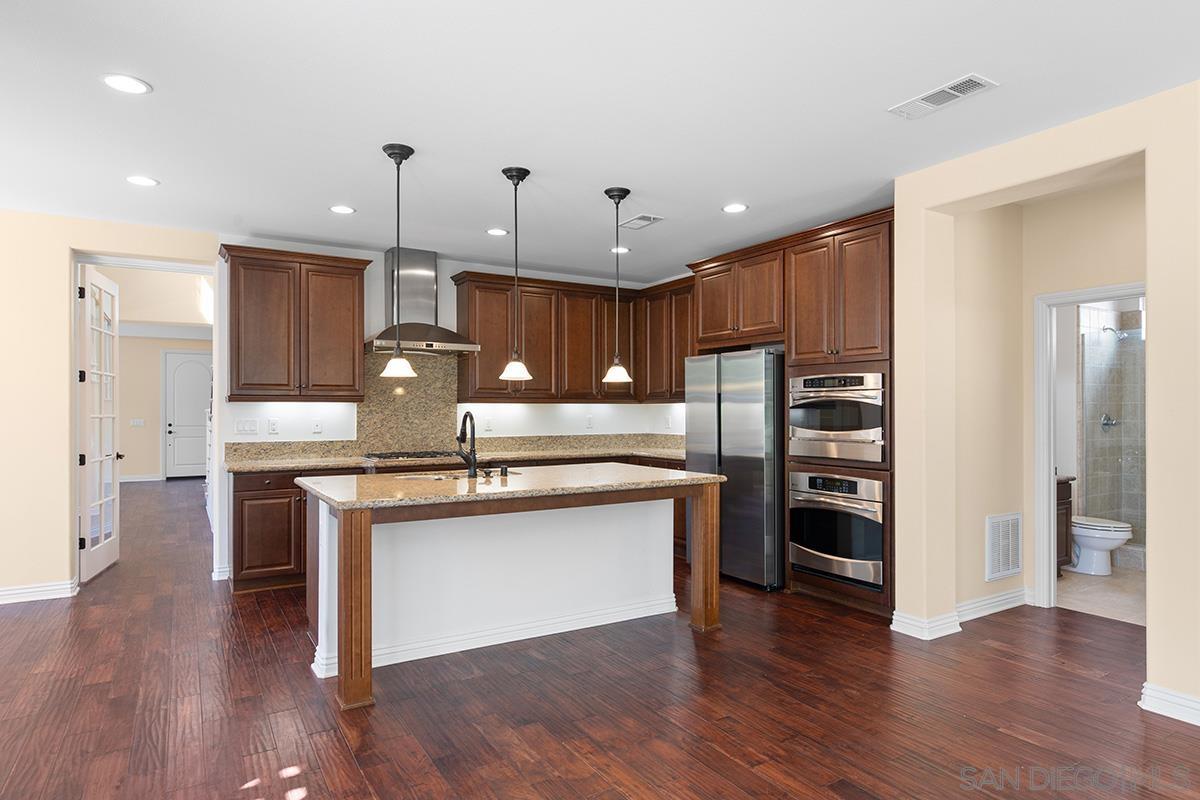 Detail Gallery Image 20 of 51 For 6275  Silver Bush Creek St, San Diego,  CA 92130 - 4 Beds | 3 Baths