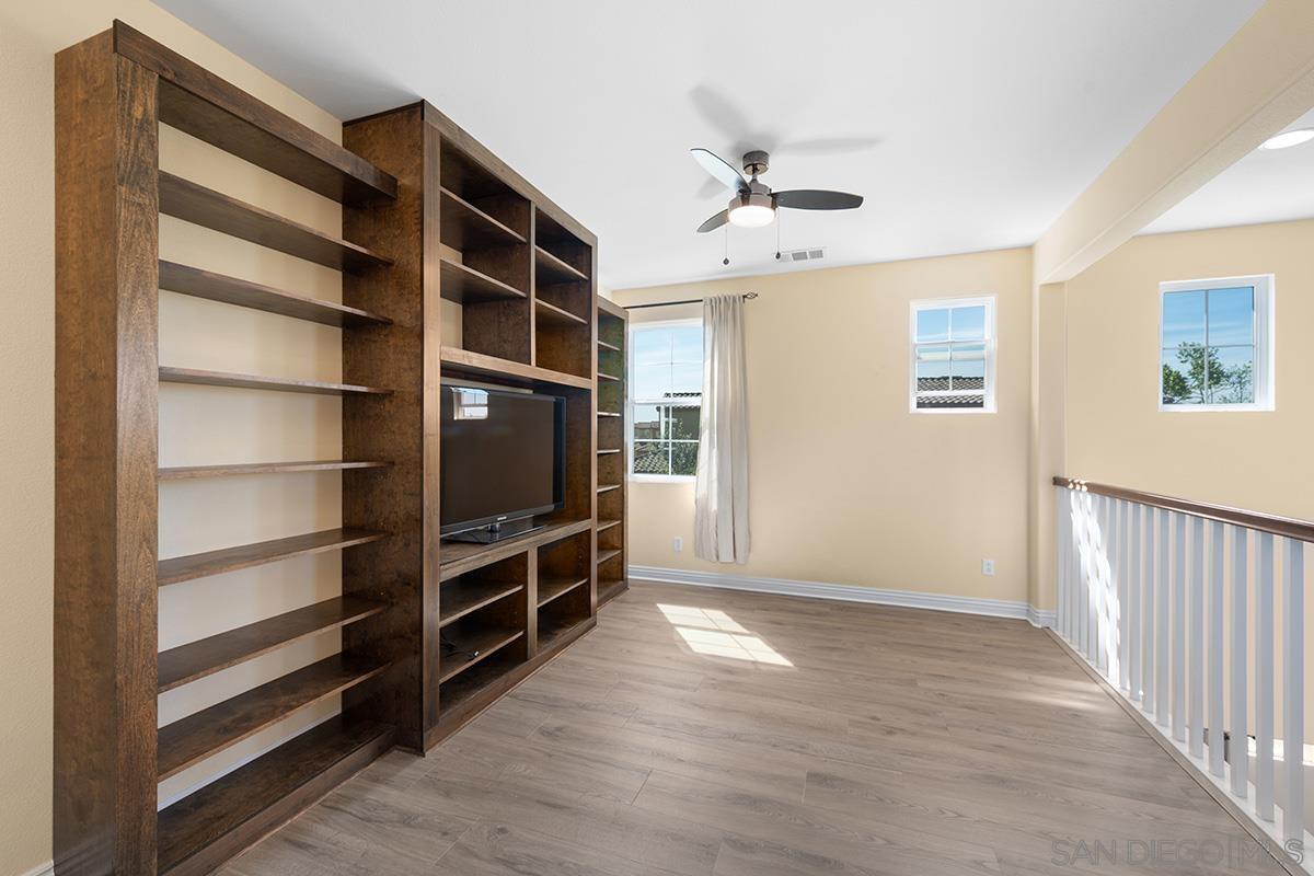 Detail Gallery Image 25 of 51 For 6275  Silver Bush Creek St, San Diego,  CA 92130 - 4 Beds | 3 Baths