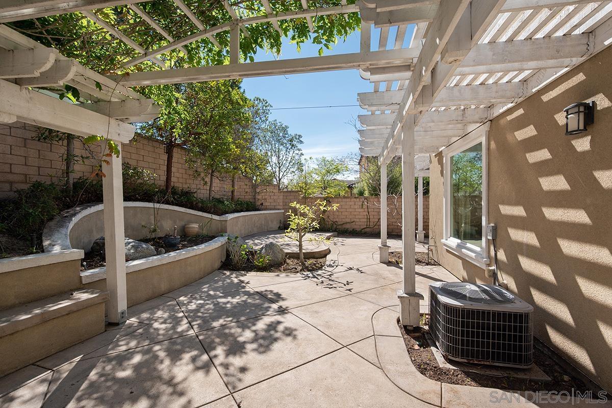 Detail Gallery Image 42 of 51 For 6275  Silver Bush Creek St, San Diego,  CA 92130 - 4 Beds | 3 Baths