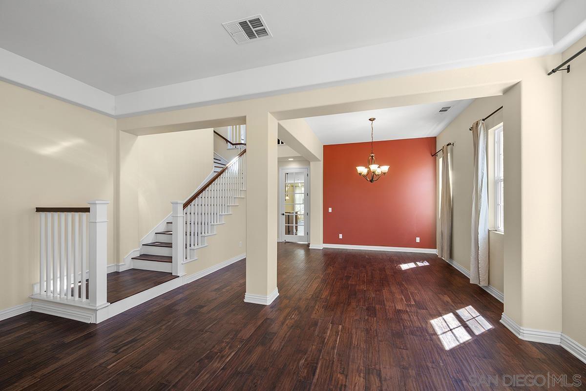 Detail Gallery Image 7 of 51 For 6275  Silver Bush Creek St, San Diego,  CA 92130 - 4 Beds | 3 Baths