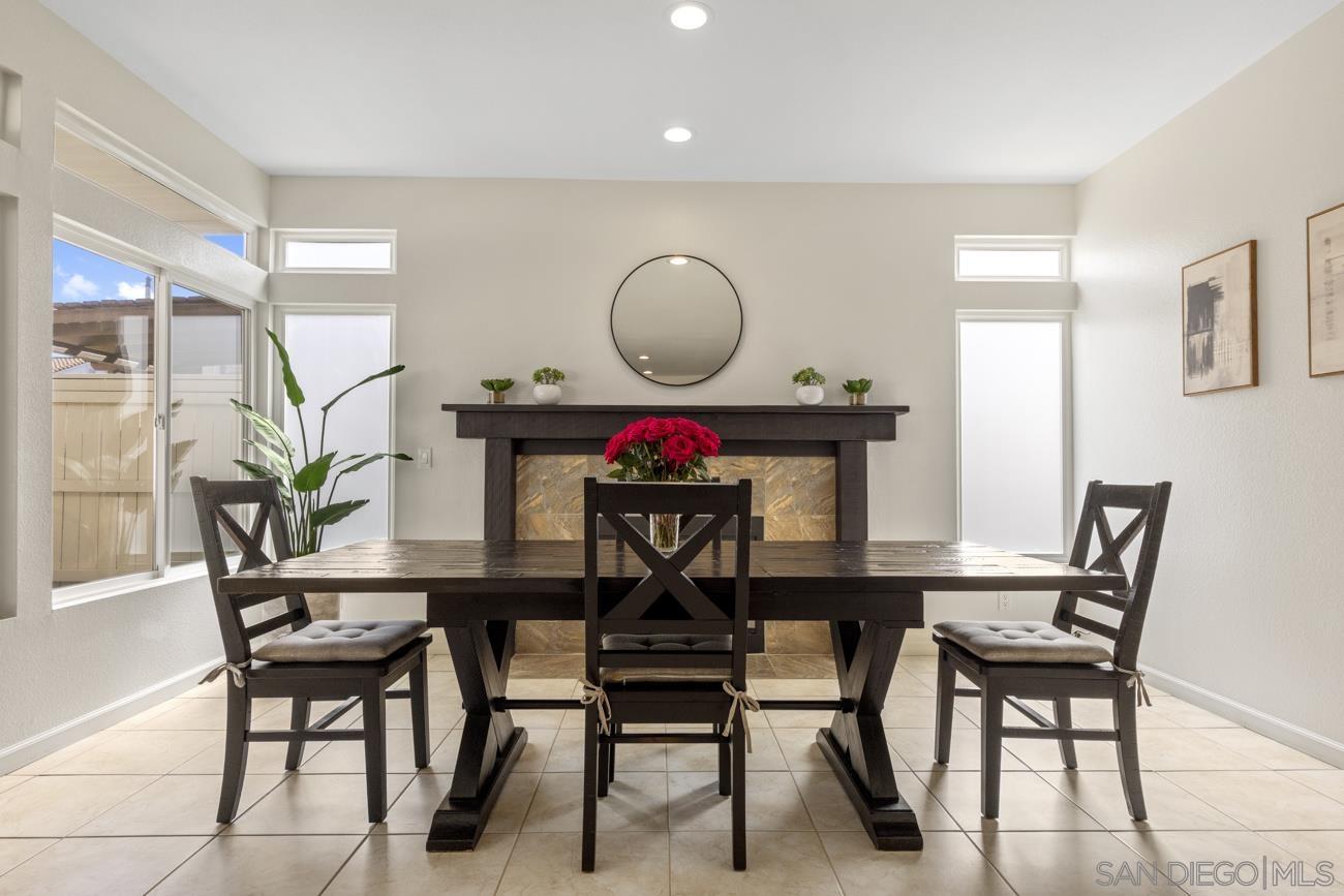 Detail Gallery Image 10 of 40 For 32143  Paseo San Esteban, Temecula,  CA 92592 - 5 Beds | 3 Baths