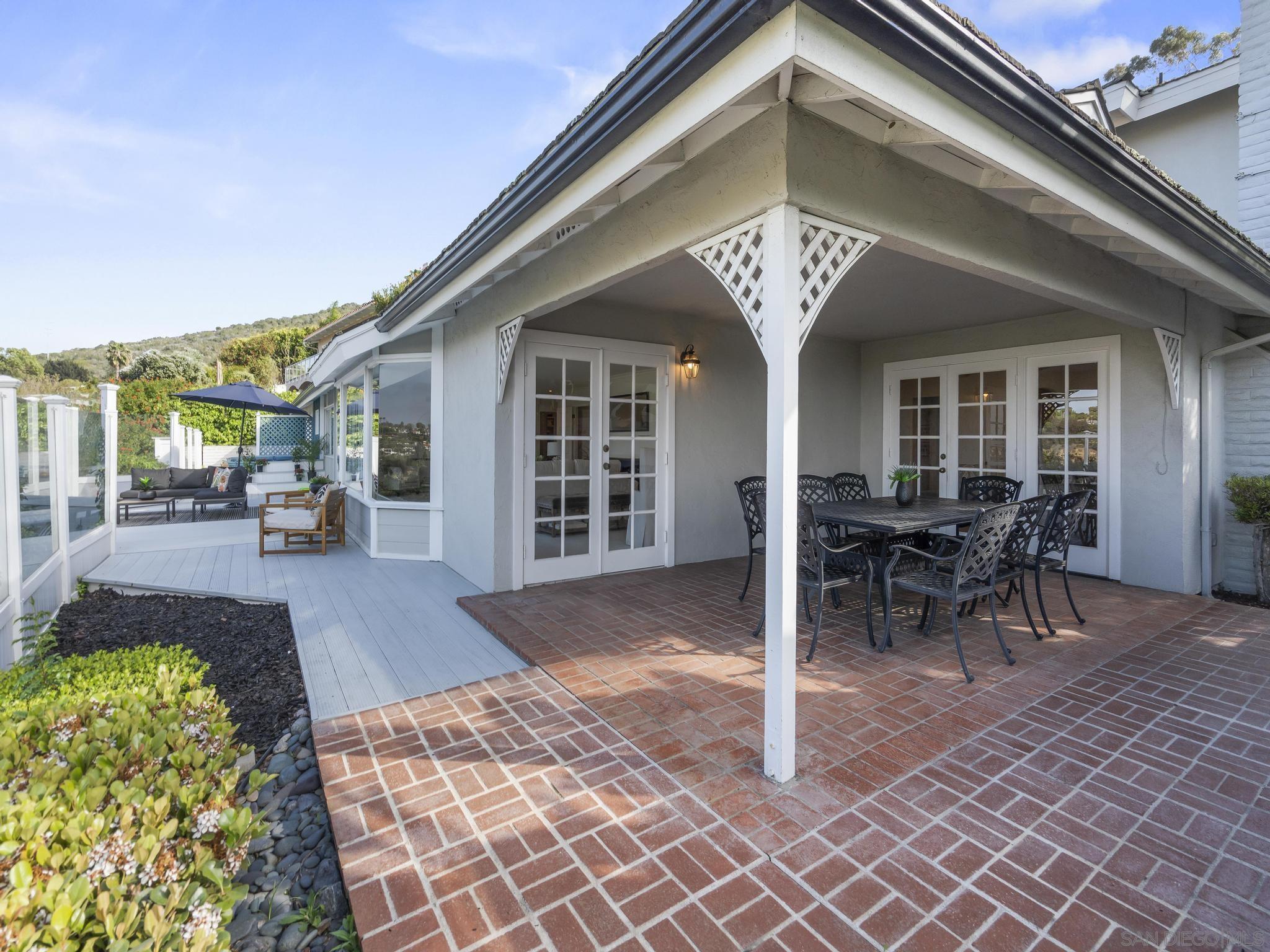 Detail Gallery Image 20 of 65 For 7753  via Capri, La Jolla,  CA 92037 - 5 Beds | 3/1 Baths