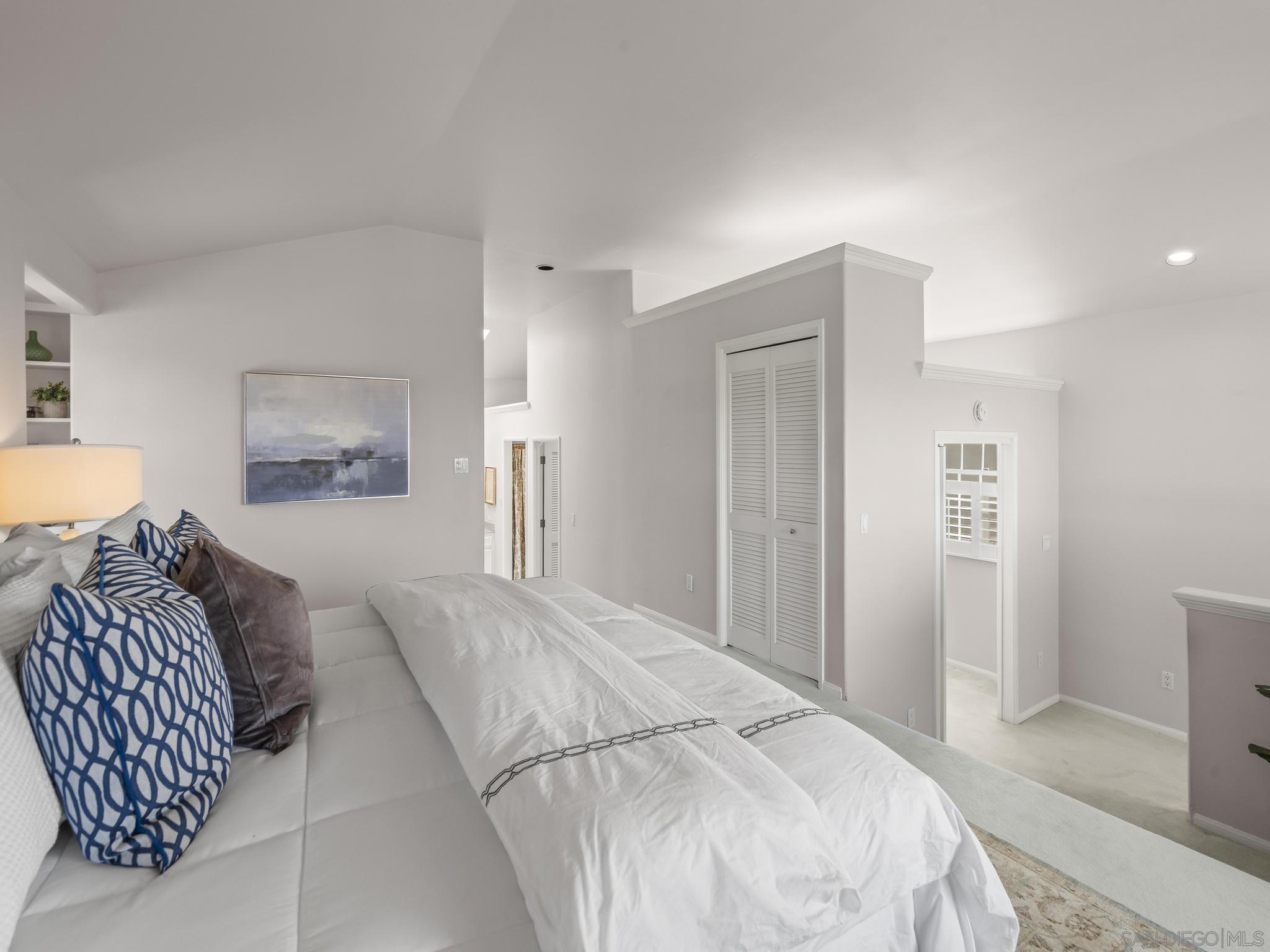 Detail Gallery Image 36 of 65 For 7753  via Capri, La Jolla,  CA 92037 - 5 Beds | 3/1 Baths