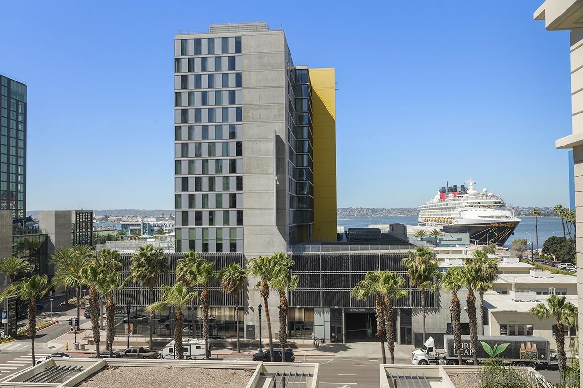 Detail Gallery Image 13 of 66 For 1199  Pacific Hwy  #704,  San Diego,  CA 92101 - 2 Beds | 2 Baths