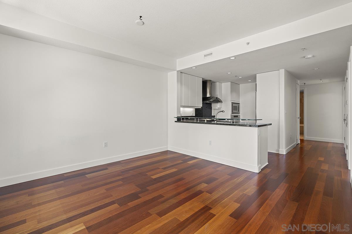 Detail Gallery Image 19 of 66 For 1199  Pacific Hwy  #704,  San Diego,  CA 92101 - 2 Beds | 2 Baths