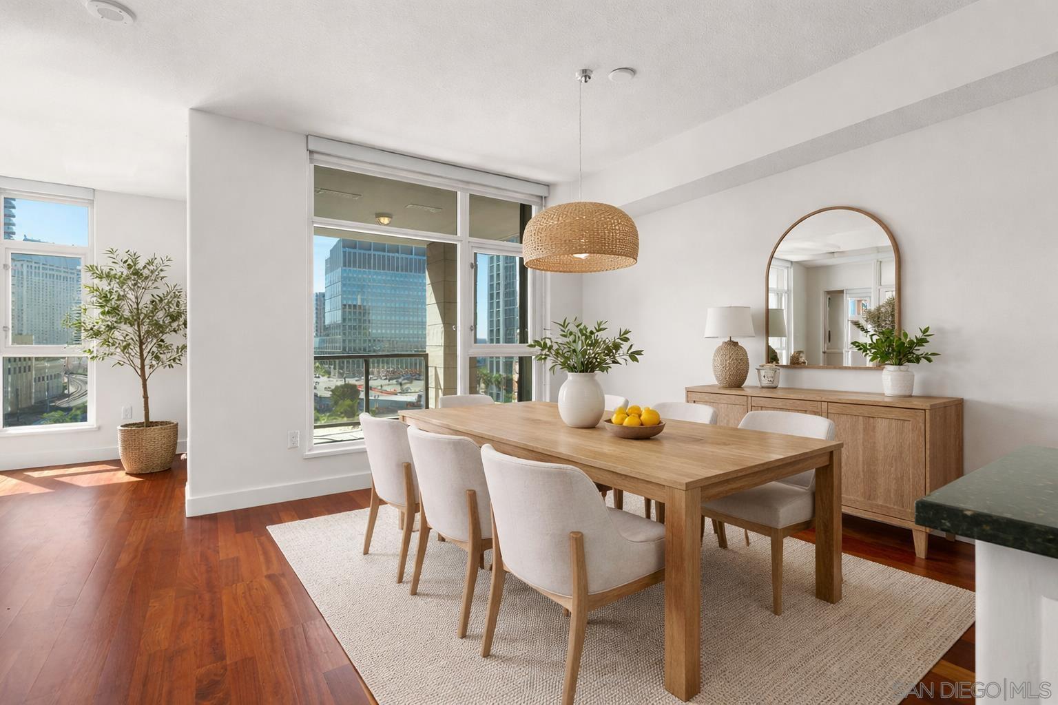 Detail Gallery Image 26 of 72 For 1199  Pacific Hwy  #704,  San Diego,  CA 92101 - 2 Beds | 2 Baths