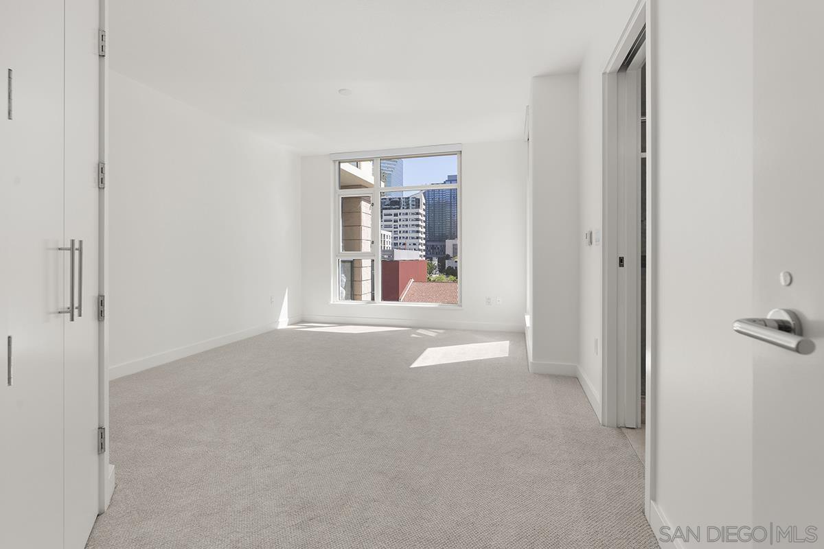 Detail Gallery Image 29 of 66 For 1199  Pacific Hwy  #704,  San Diego,  CA 92101 - 2 Beds | 2 Baths