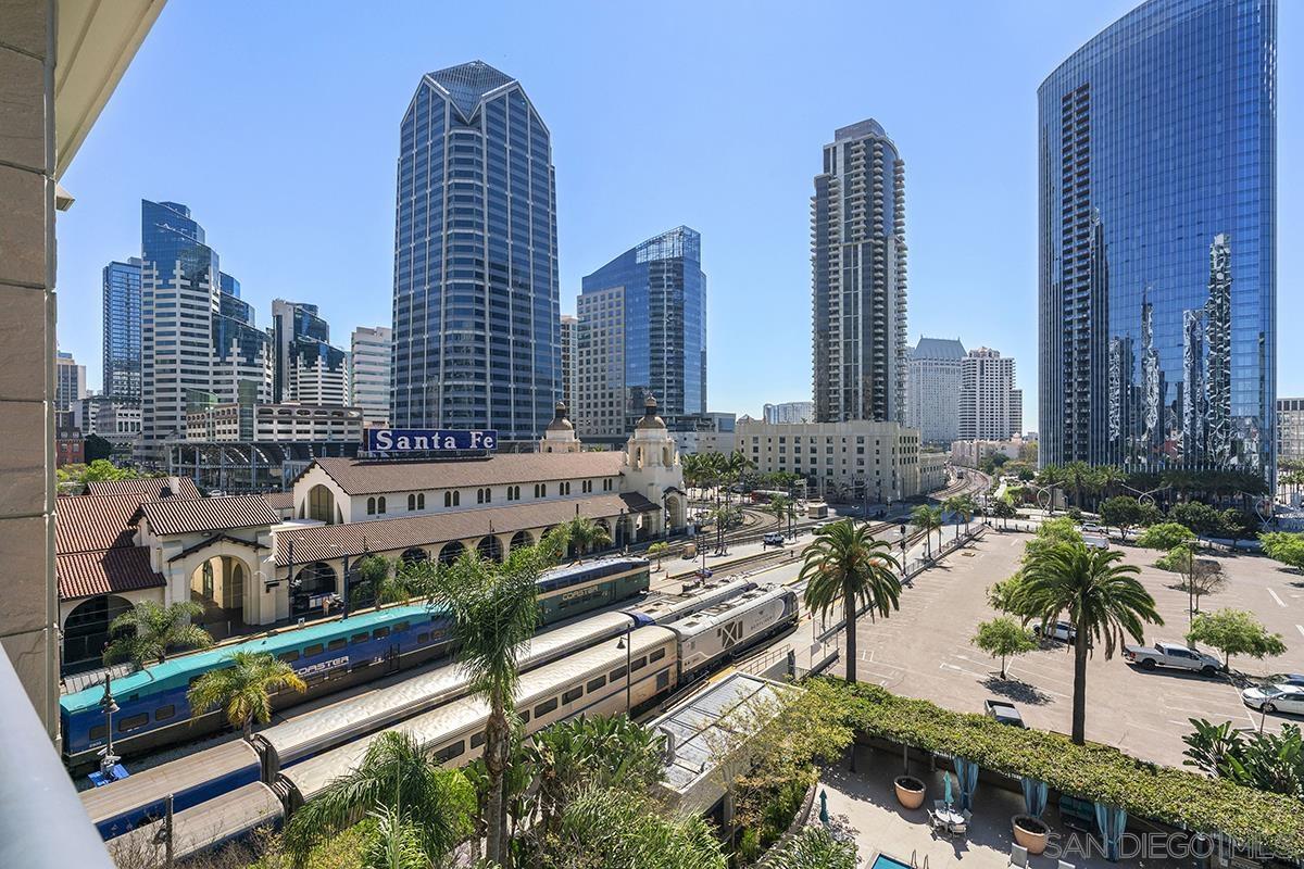 Detail Gallery Image 4 of 72 For 1199  Pacific Hwy  #704,  San Diego,  CA 92101 - 2 Beds | 2 Baths