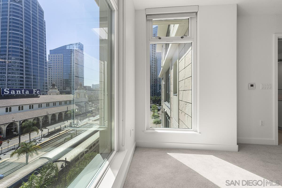 Detail Gallery Image 33 of 66 For 1199  Pacific Hwy  #704,  San Diego,  CA 92101 - 2 Beds | 2 Baths