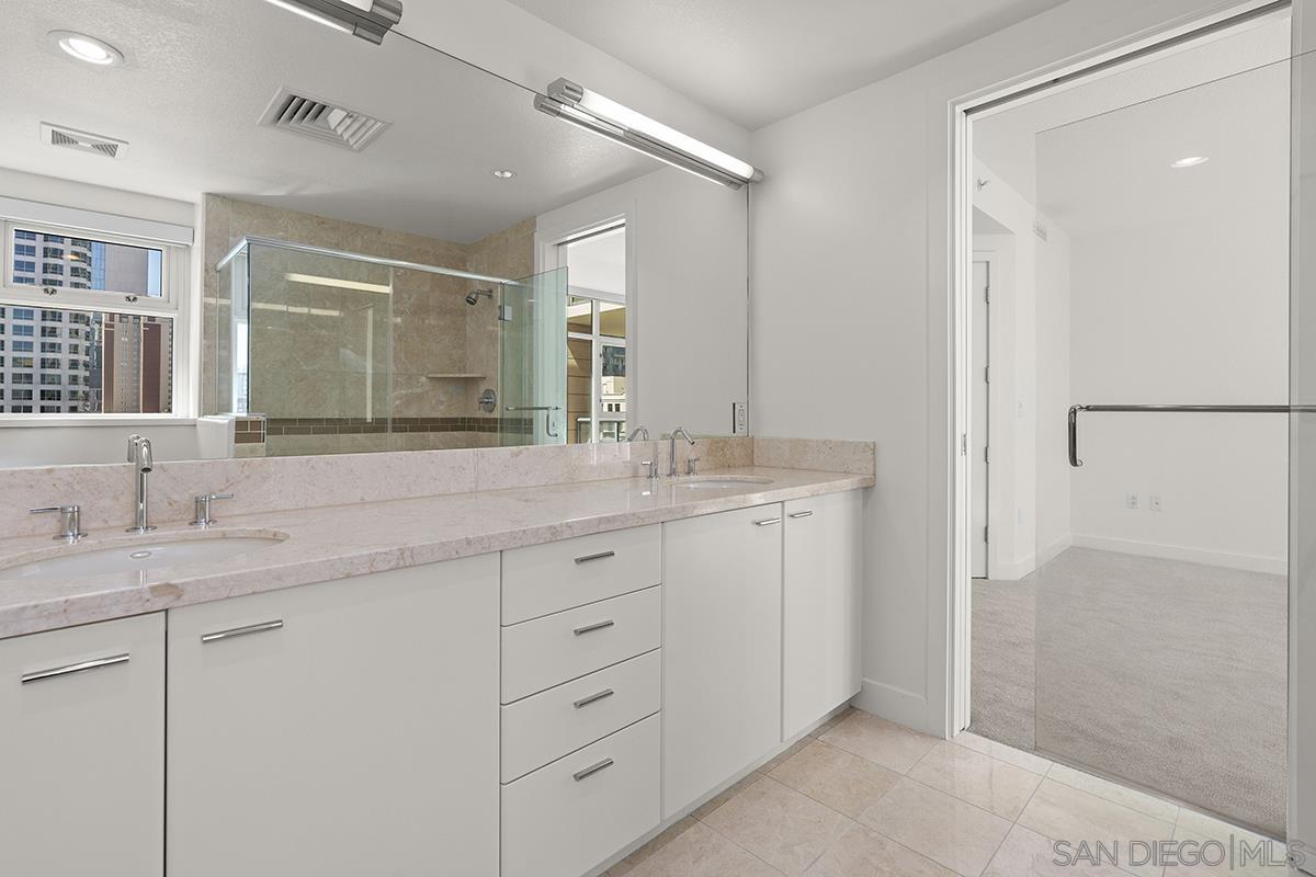 Detail Gallery Image 39 of 72 For 1199  Pacific Hwy  #704,  San Diego,  CA 92101 - 2 Beds | 2 Baths