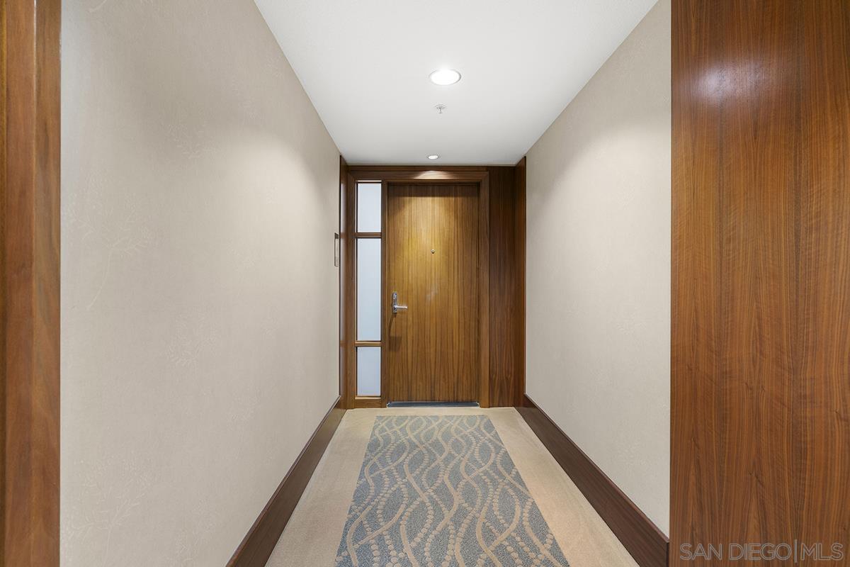 Detail Gallery Image 5 of 72 For 1199  Pacific Hwy  #704,  San Diego,  CA 92101 - 2 Beds | 2 Baths