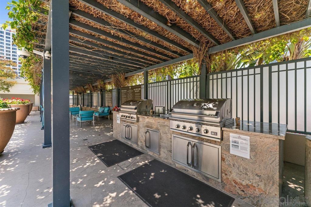 Detail Gallery Image 61 of 66 For 1199  Pacific Hwy  #704,  San Diego,  CA 92101 - 2 Beds | 2 Baths