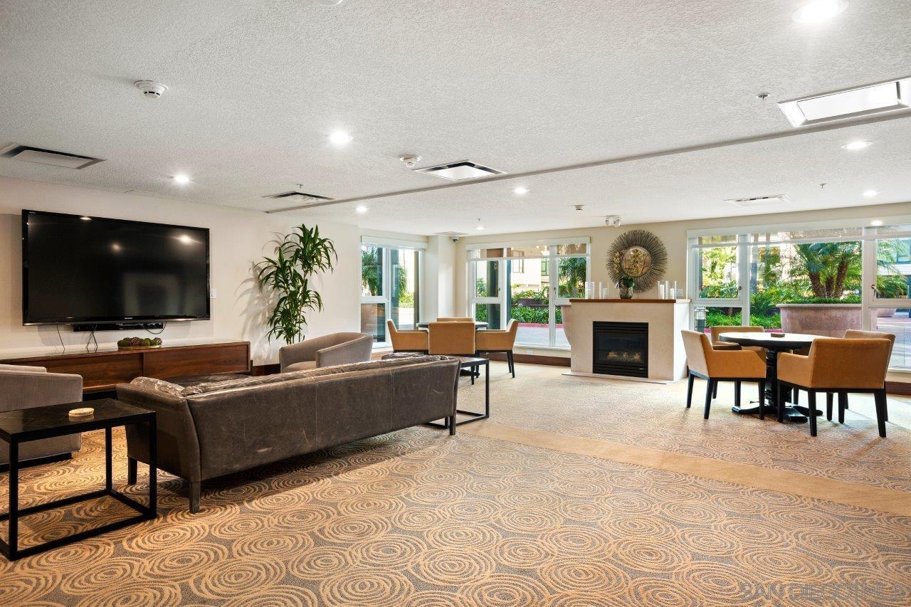 Detail Gallery Image 64 of 72 For 1199  Pacific Hwy  #704,  San Diego,  CA 92101 - 2 Beds | 2 Baths