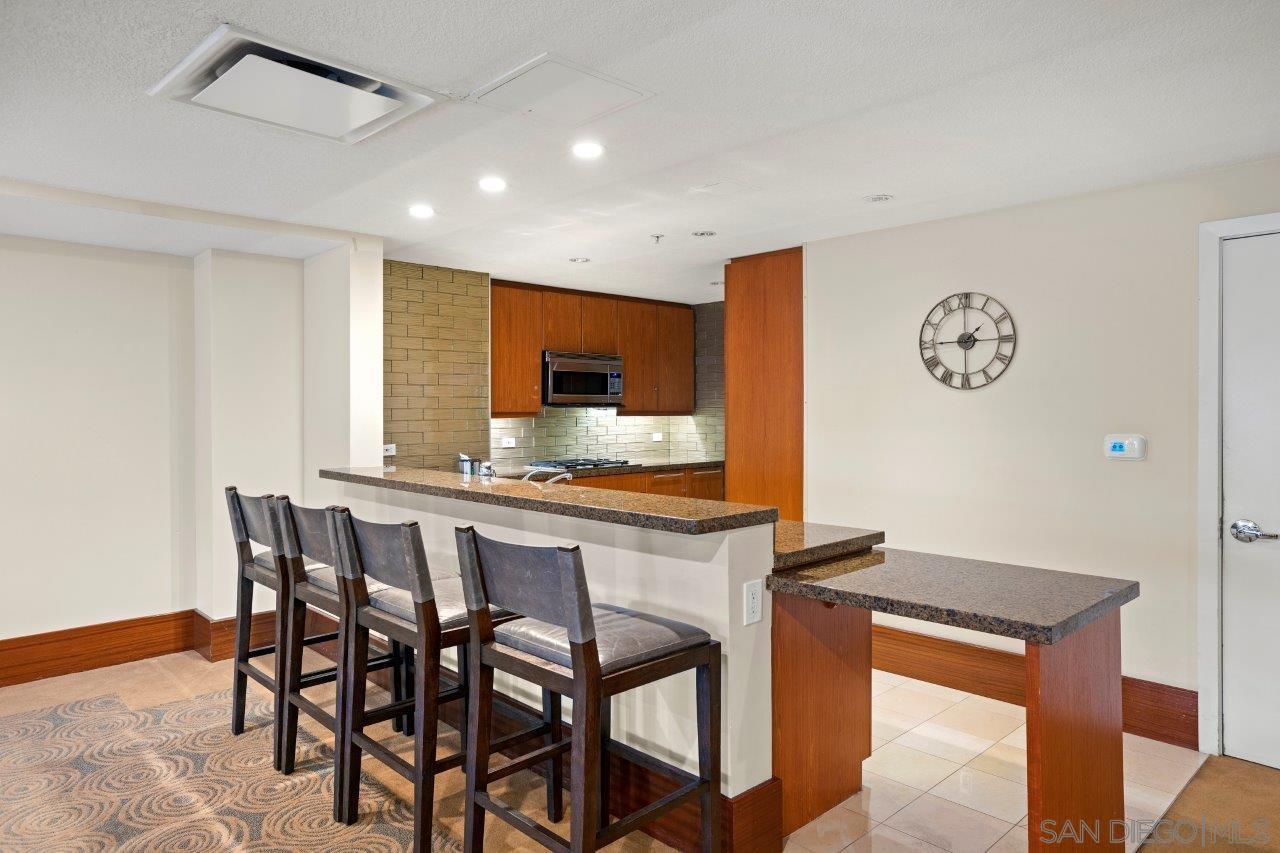 Detail Gallery Image 64 of 66 For 1199  Pacific Hwy  #704,  San Diego,  CA 92101 - 2 Beds | 2 Baths