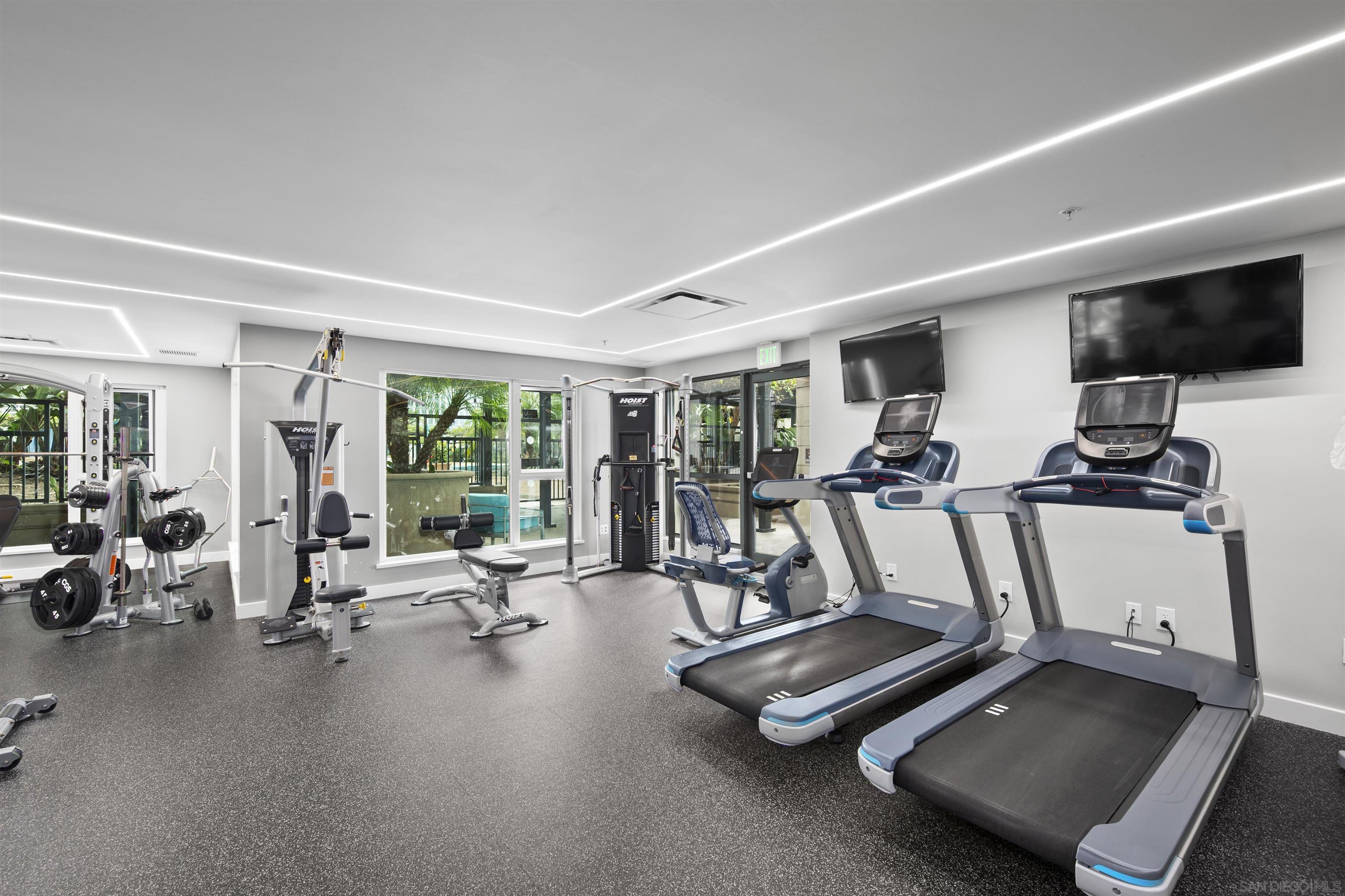 Detail Gallery Image 70 of 72 For 1199  Pacific Hwy  #704,  San Diego,  CA 92101 - 2 Beds | 2 Baths