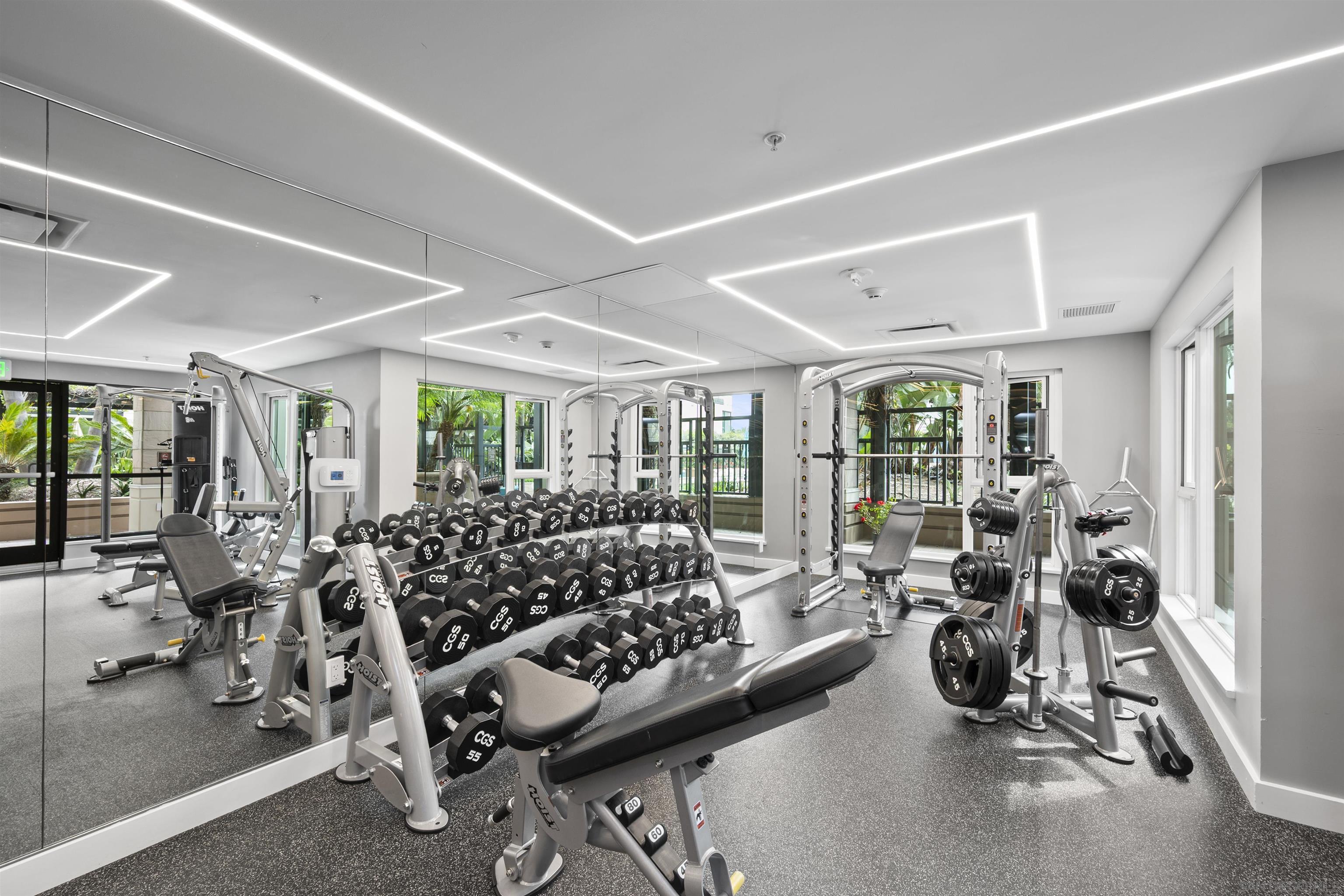 Detail Gallery Image 71 of 72 For 1199  Pacific Hwy  #704,  San Diego,  CA 92101 - 2 Beds | 2 Baths