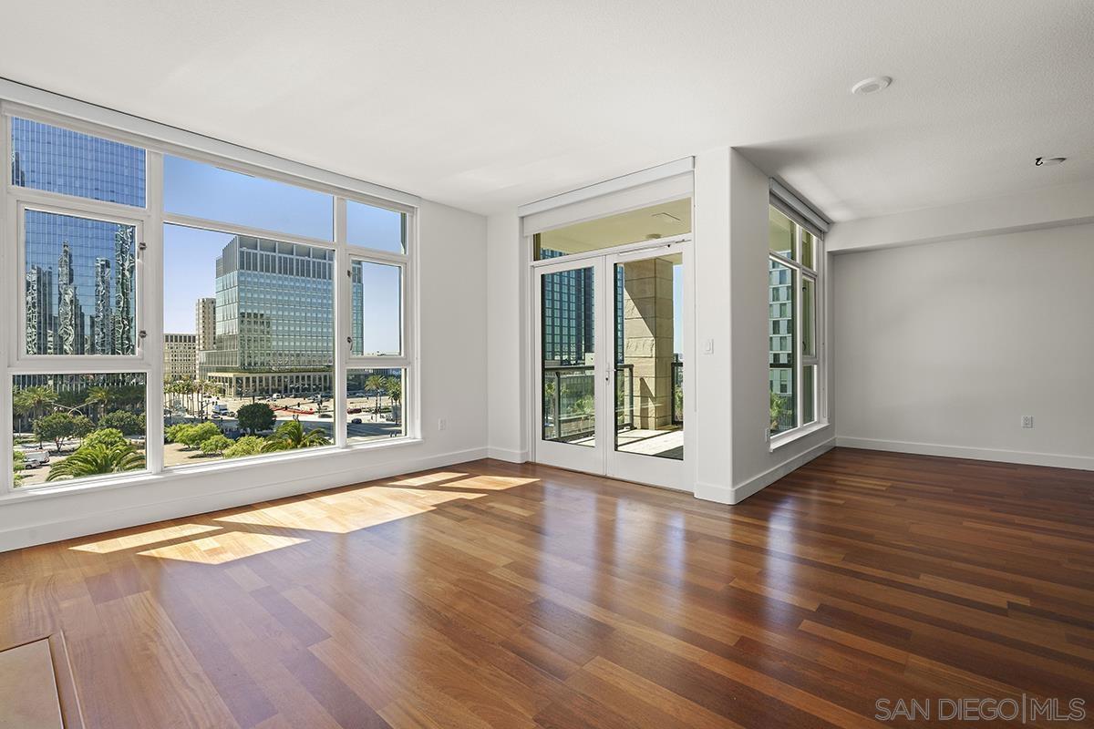 Detail Gallery Image 10 of 72 For 1199  Pacific Hwy  #704,  San Diego,  CA 92101 - 2 Beds | 2 Baths