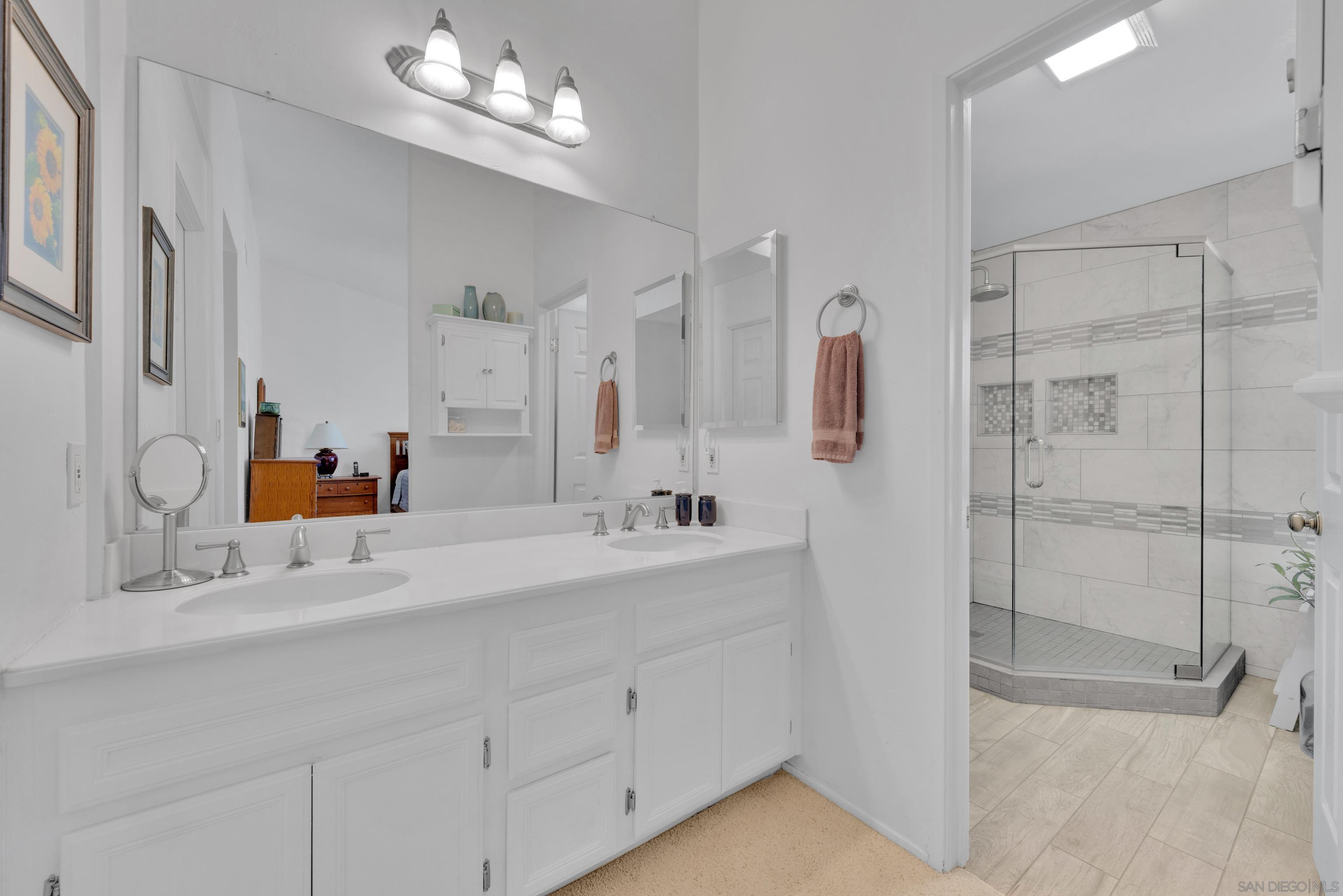 Detail Gallery Image 14 of 52 For 810  Madison Ave, Escondido,  CA 92026 - 4 Beds | 2 Baths