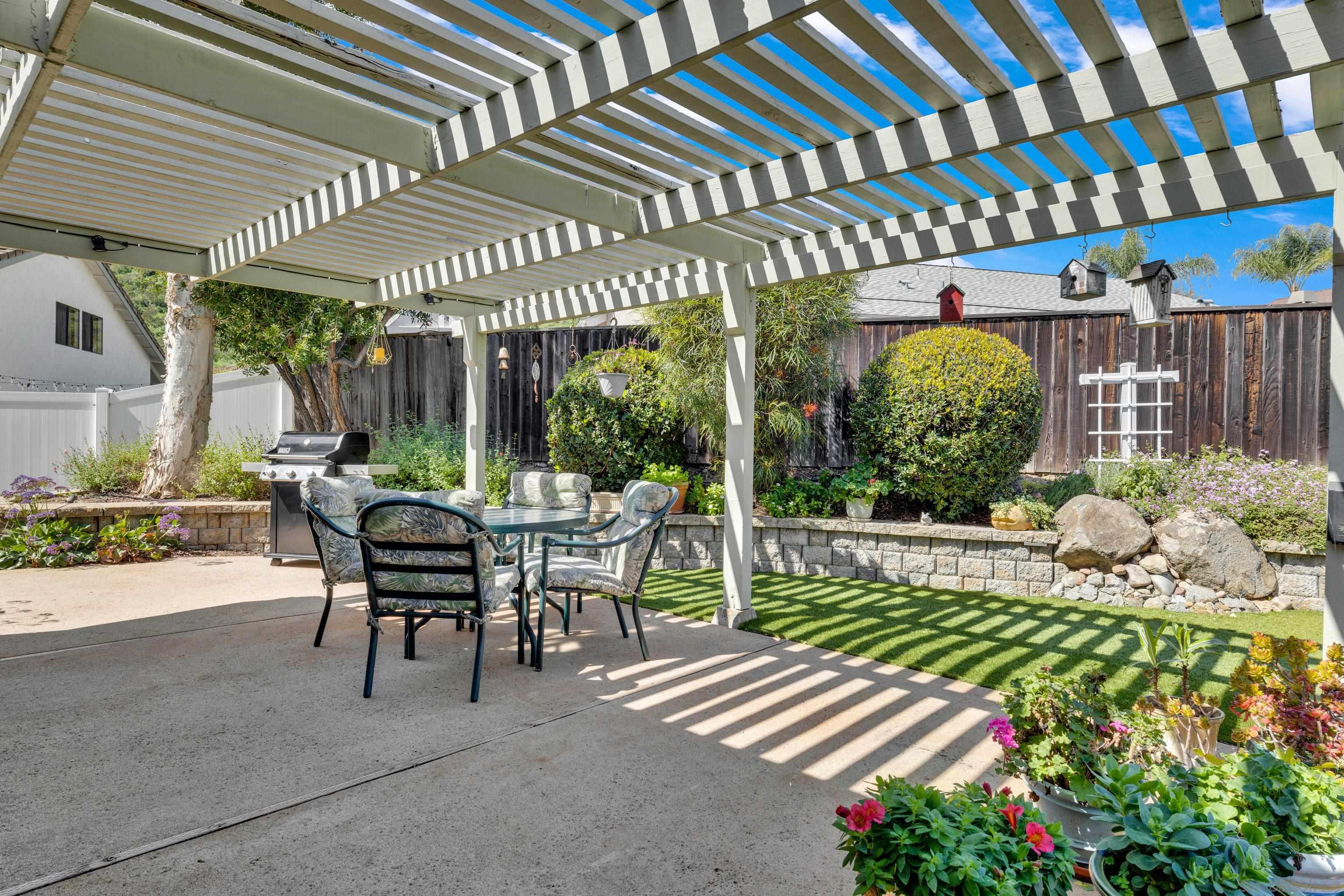 Detail Gallery Image 6 of 52 For 810  Madison Ave, Escondido,  CA 92026 - 4 Beds | 2 Baths