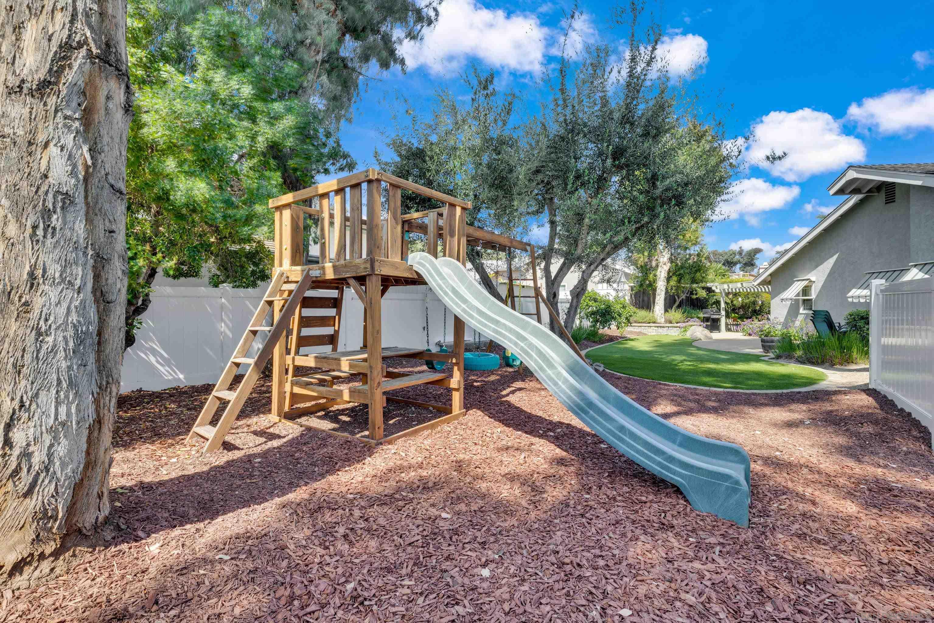 Detail Gallery Image 7 of 52 For 810  Madison Ave, Escondido,  CA 92026 - 4 Beds | 2 Baths