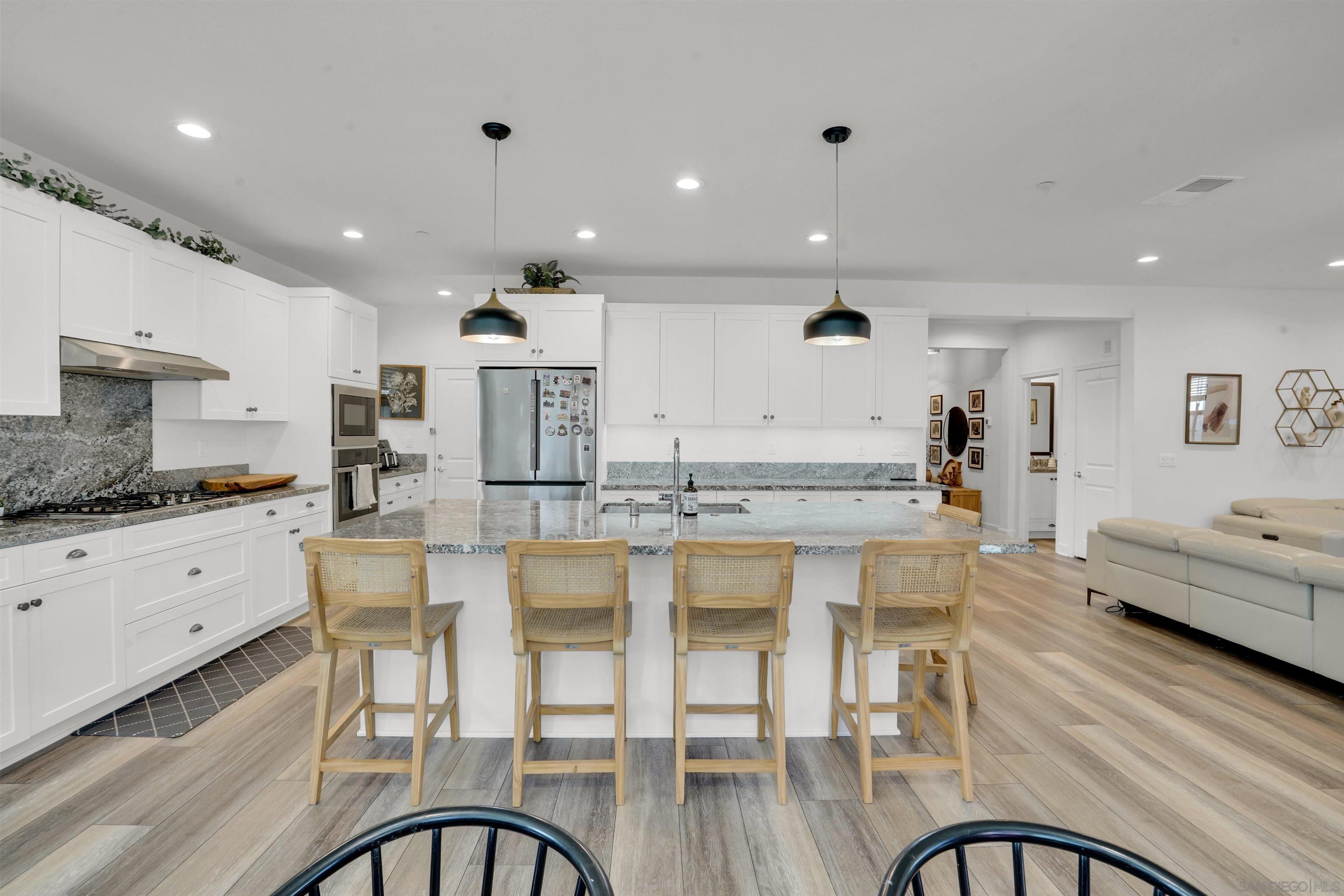 Detail Gallery Image 39 of 60 For 1246  Camino Prado, Chula Vista,  CA 91913 - 4 Beds | 3/1 Baths