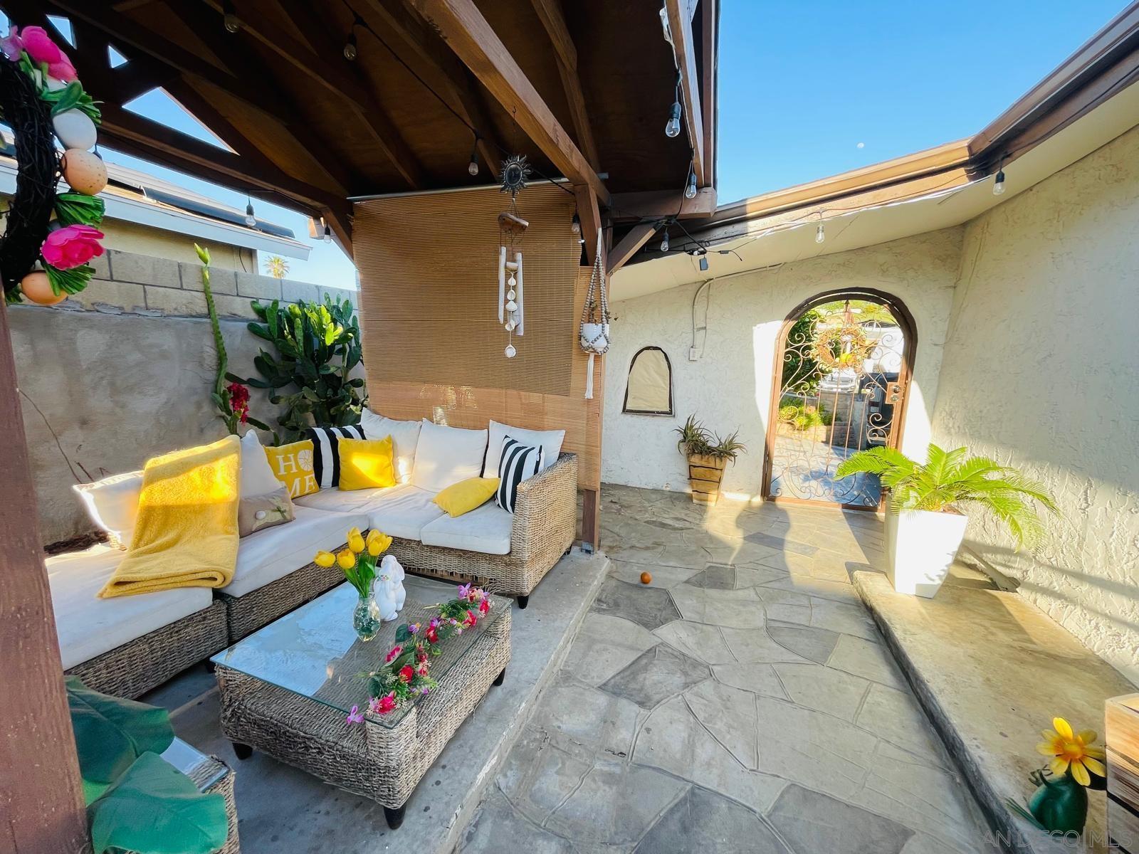 Detail Gallery Image 12 of 27 For 1384  Pequena St., San Diego,  CA 92154 - 4 Beds | 2 Baths