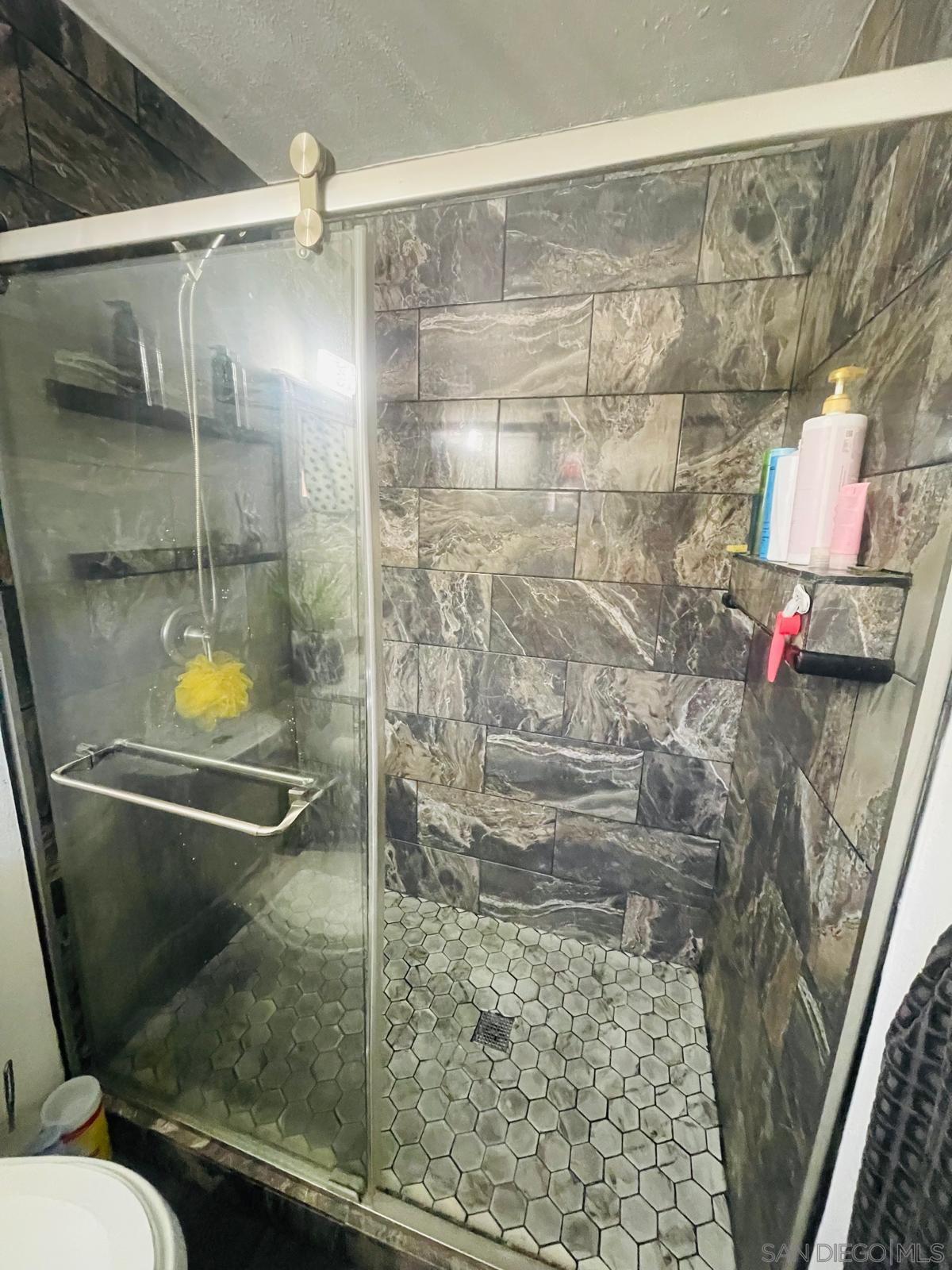 Detail Gallery Image 8 of 27 For 1384  Pequena St., San Diego,  CA 92154 - 4 Beds | 2 Baths