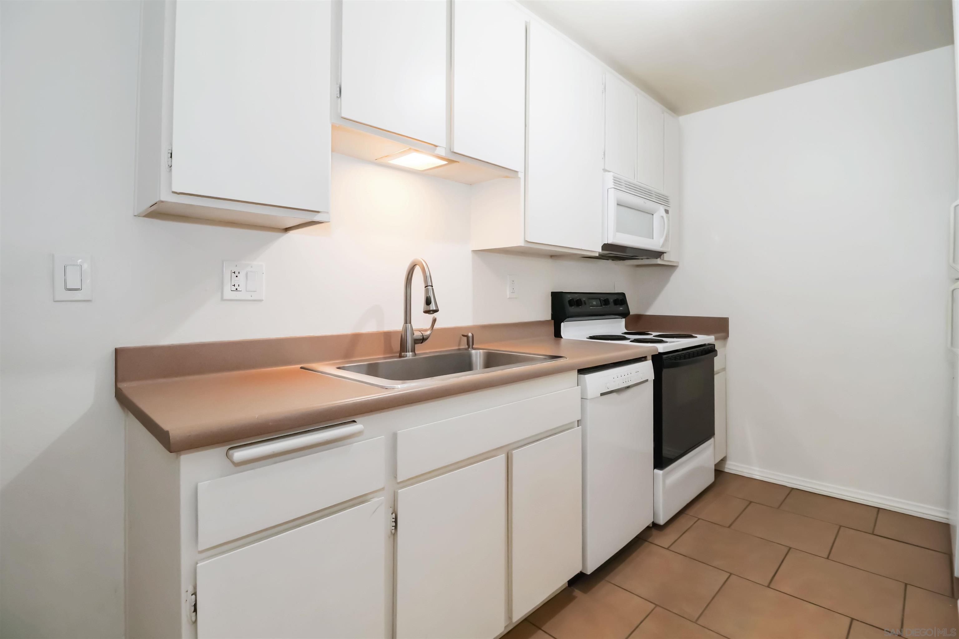 Detail Gallery Image 14 of 30 For 5700  Baltimore Dr  187, La Mesa,  CA 91942 - 1 Beds | 1 Baths