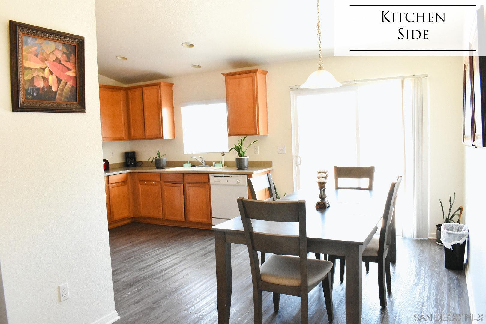 Detail Gallery Image 5 of 31 For 1036  Playa Del Norte, Calexico,  CA 92231 - 4 Beds | 2 Baths