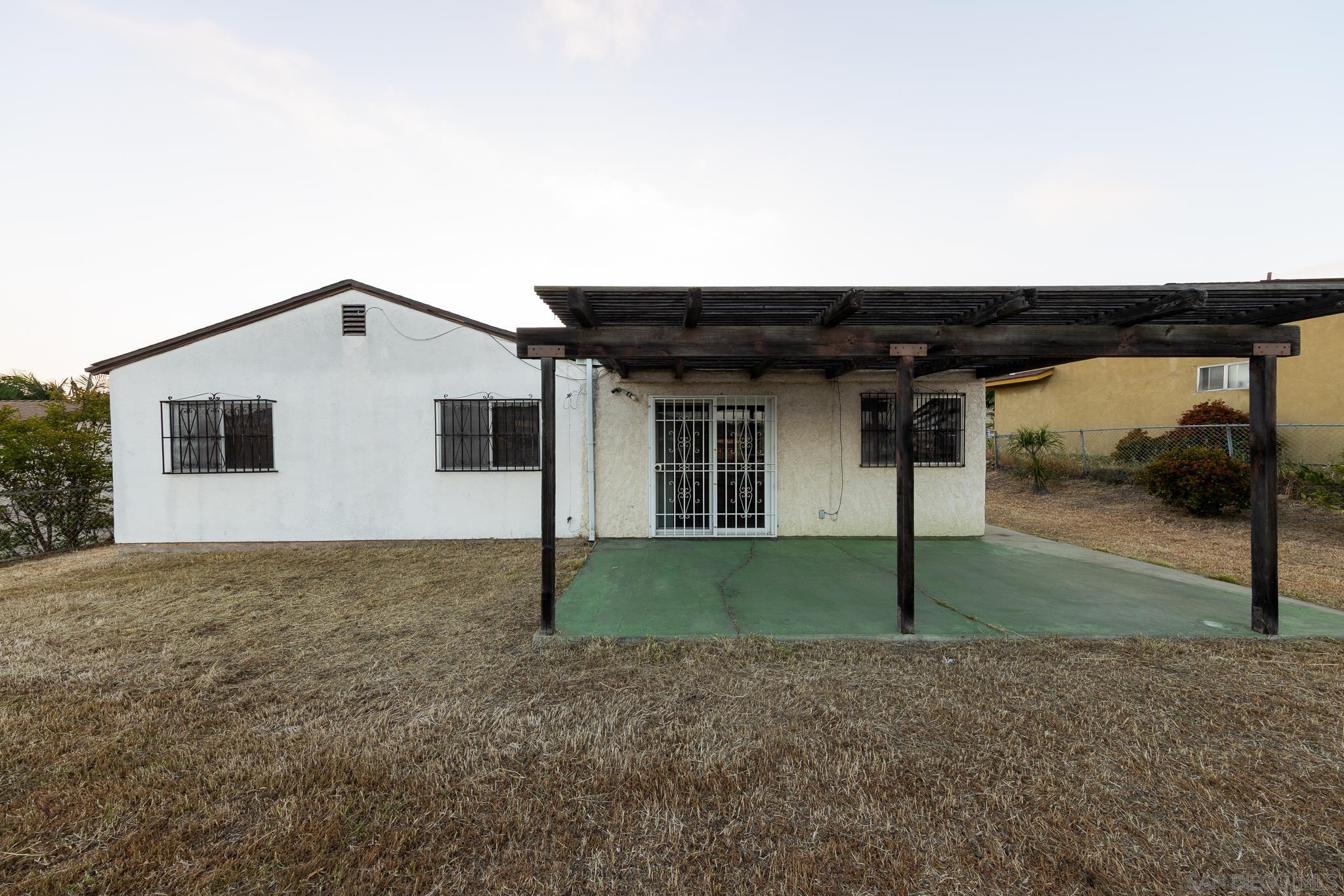 Detail Gallery Image 7 of 11 For 875  Kostner Drive, San Diego,  CA 92154 - 4 Beds | 2 Baths