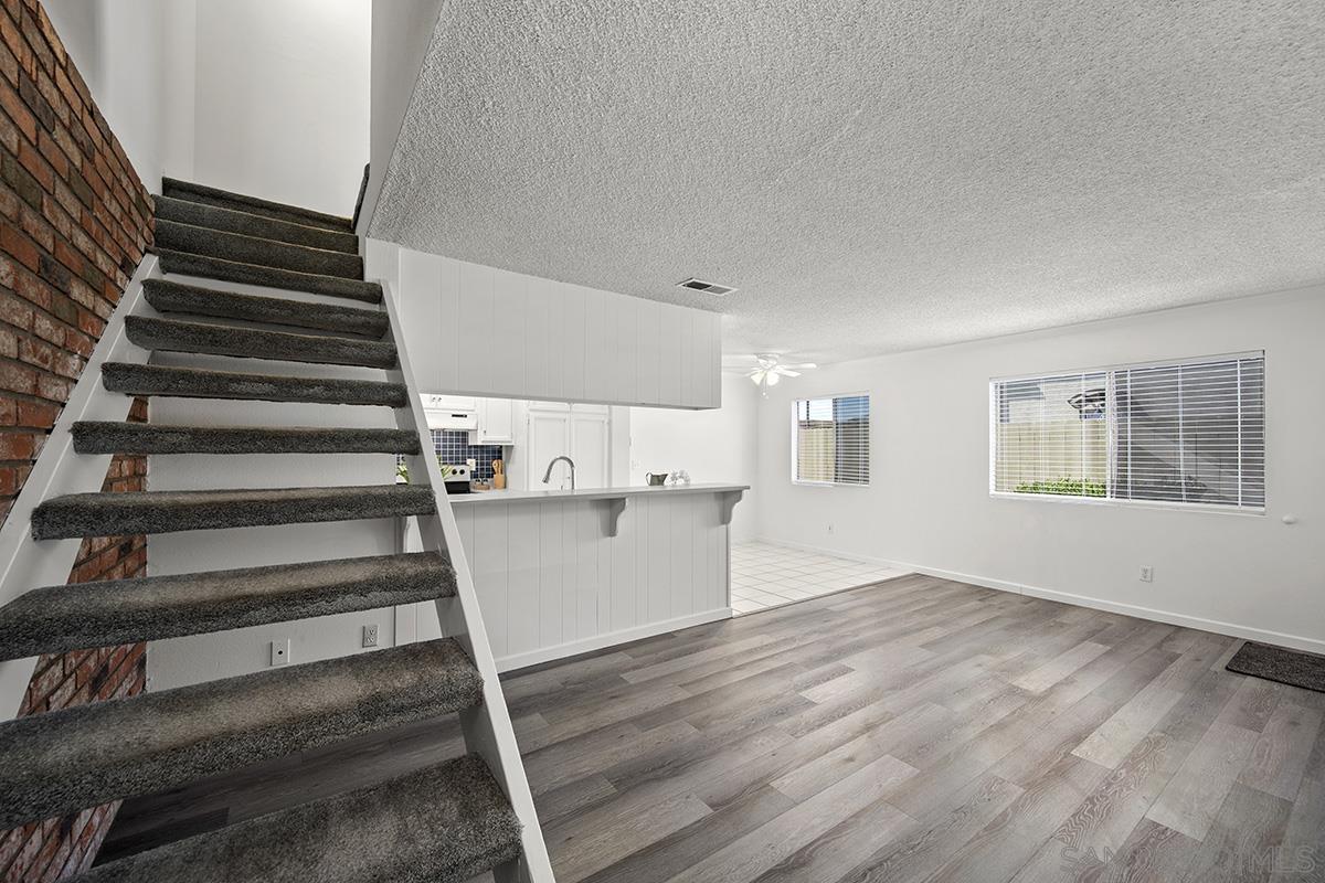 Detail Gallery Image 14 of 29 For 9837  Mission Gorge  #3,  Santee,  CA 92071 - 2 Beds | 1 Baths