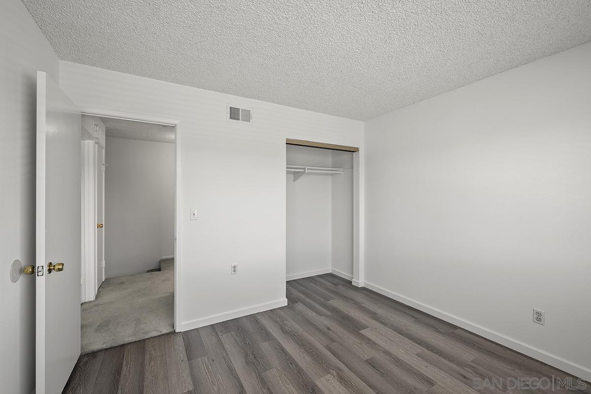 Detail Gallery Image 17 of 29 For 9837  Mission Gorge  #3,  Santee,  CA 92071 - 2 Beds | 1 Baths