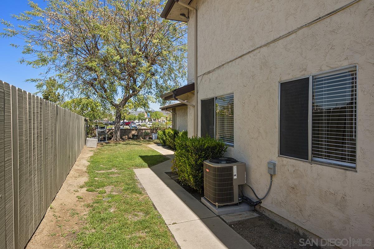 Detail Gallery Image 23 of 29 For 9837  Mission Gorge  #3,  Santee,  CA 92071 - 2 Beds | 1 Baths