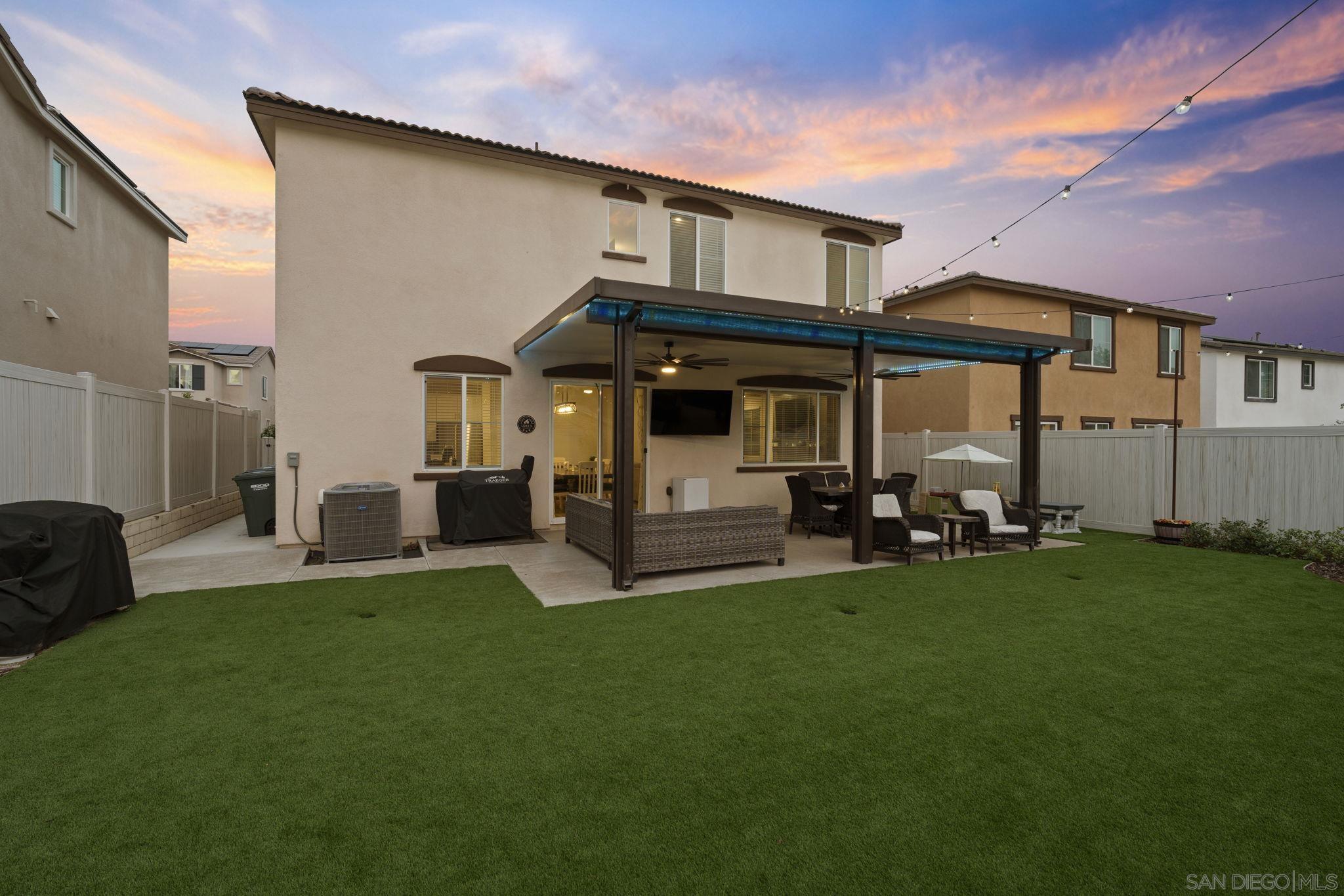 Detail Gallery Image 11 of 60 For 13318  Cultivate Ct, Valley Center,  CA 92082 - 6 Beds | 3 Baths