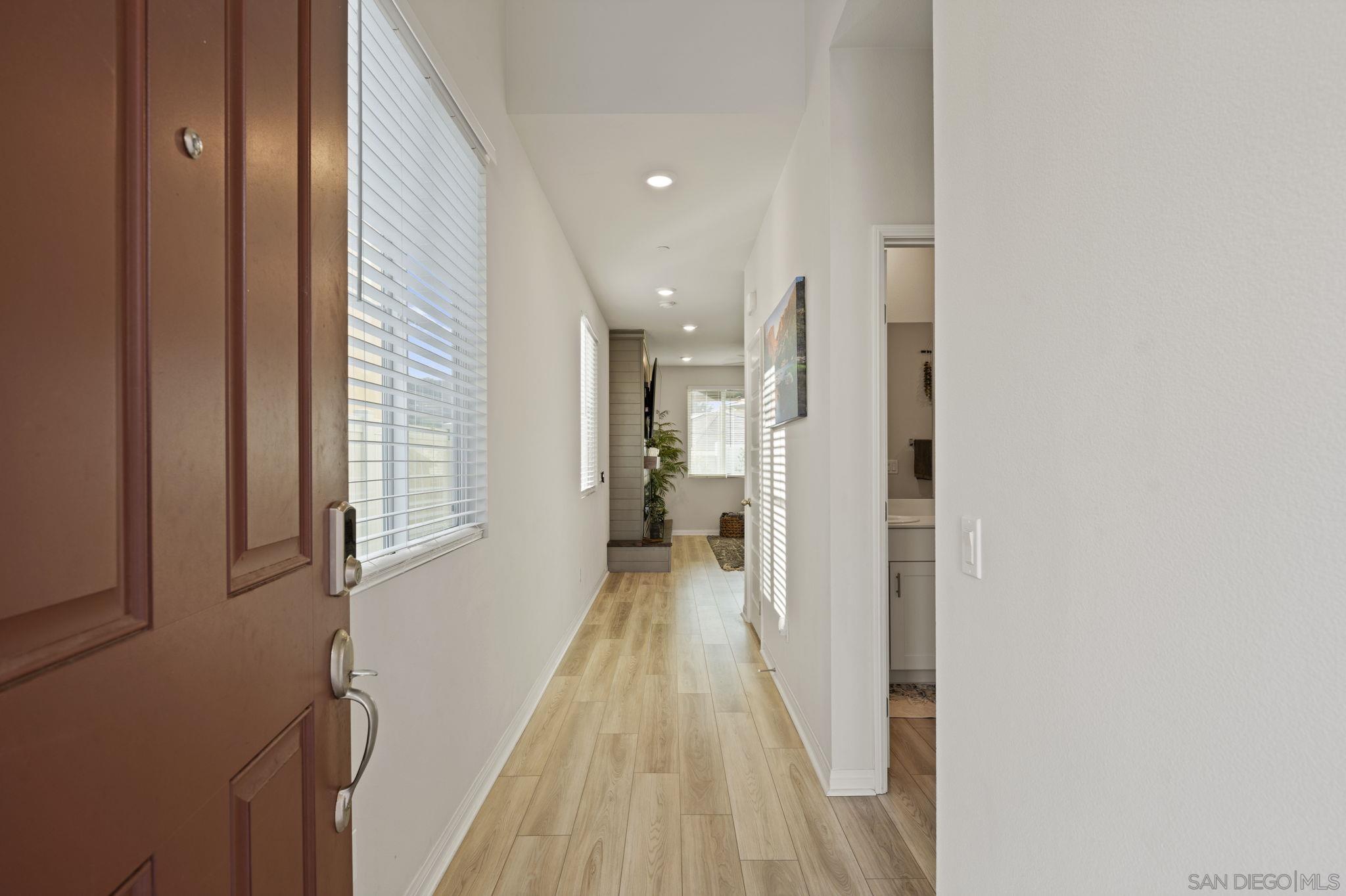 Detail Gallery Image 13 of 60 For 13318  Cultivate Ct, Valley Center,  CA 92082 - 6 Beds | 3 Baths