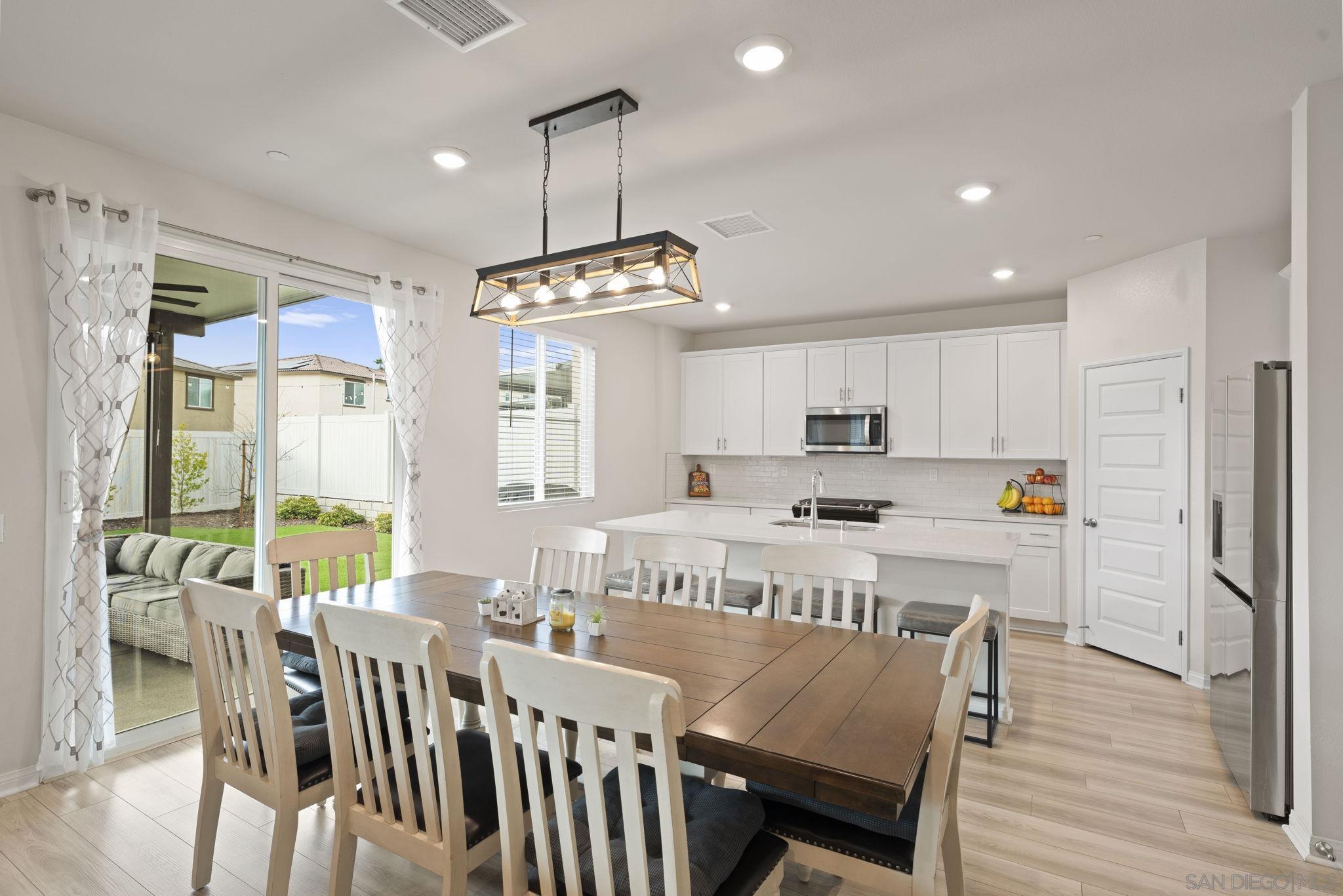 Detail Gallery Image 18 of 60 For 13318  Cultivate Ct, Valley Center,  CA 92082 - 6 Beds | 3 Baths