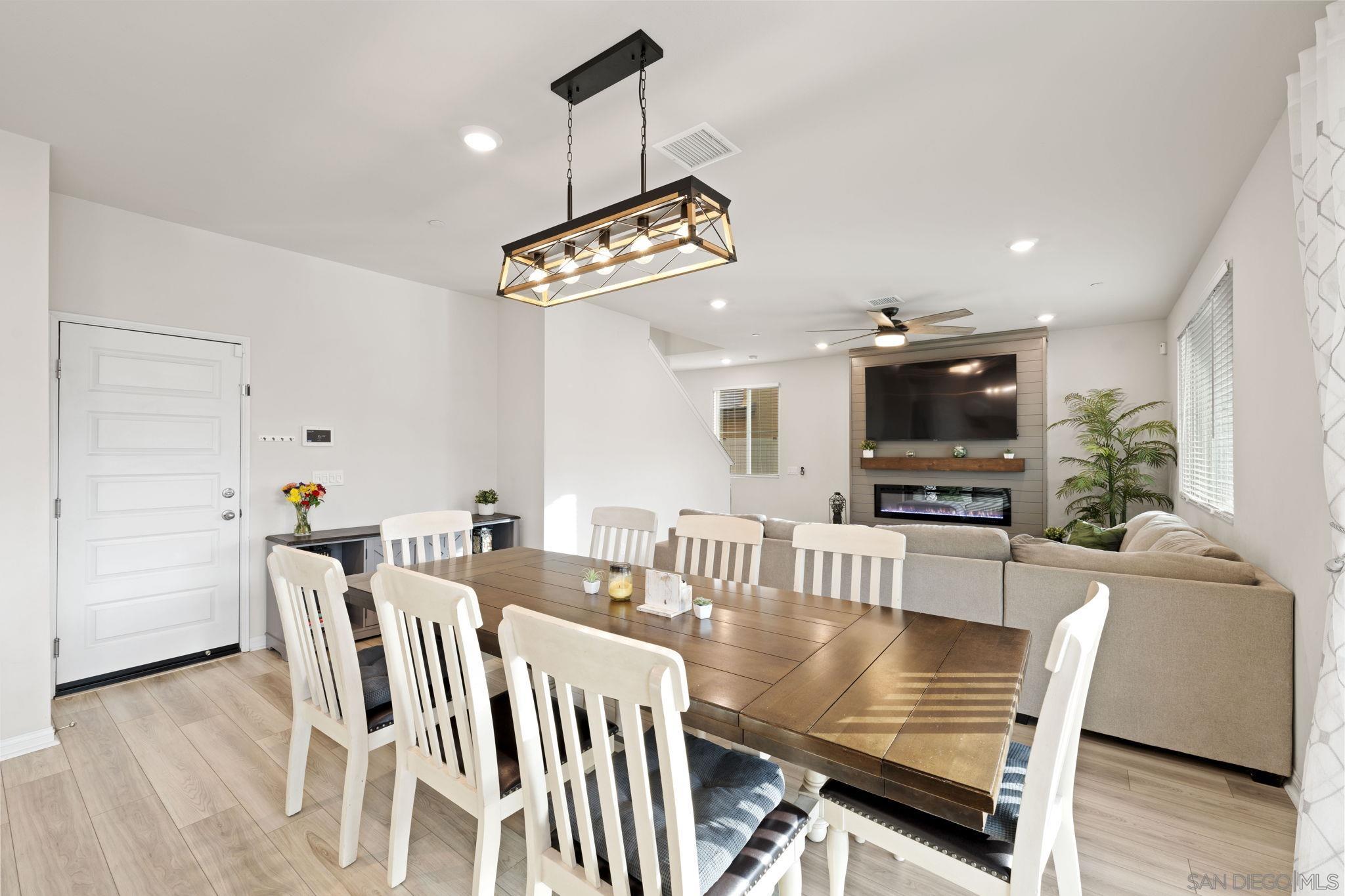 Detail Gallery Image 19 of 60 For 13318  Cultivate Ct, Valley Center,  CA 92082 - 6 Beds | 3 Baths