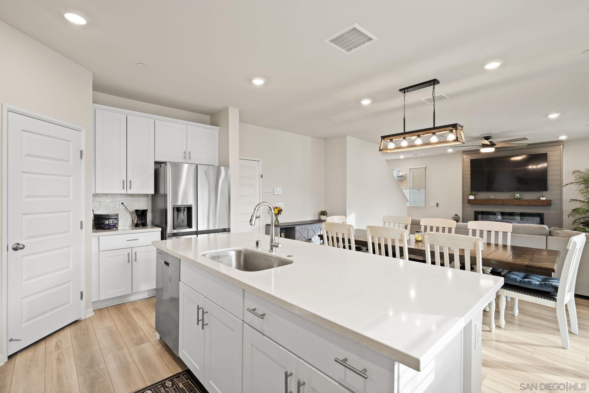 Detail Gallery Image 20 of 60 For 13318  Cultivate Ct, Valley Center,  CA 92082 - 6 Beds | 3 Baths