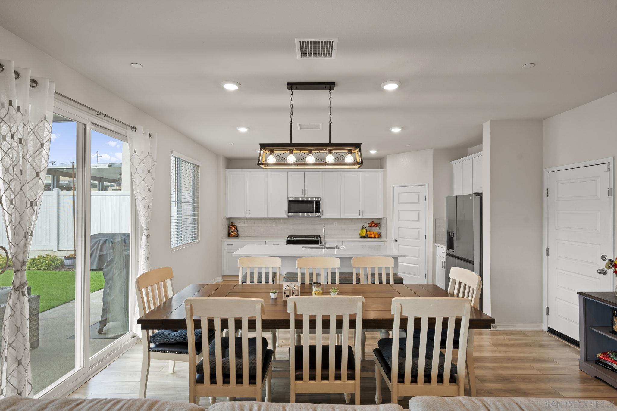 Detail Gallery Image 21 of 60 For 13318  Cultivate Ct, Valley Center,  CA 92082 - 6 Beds | 3 Baths